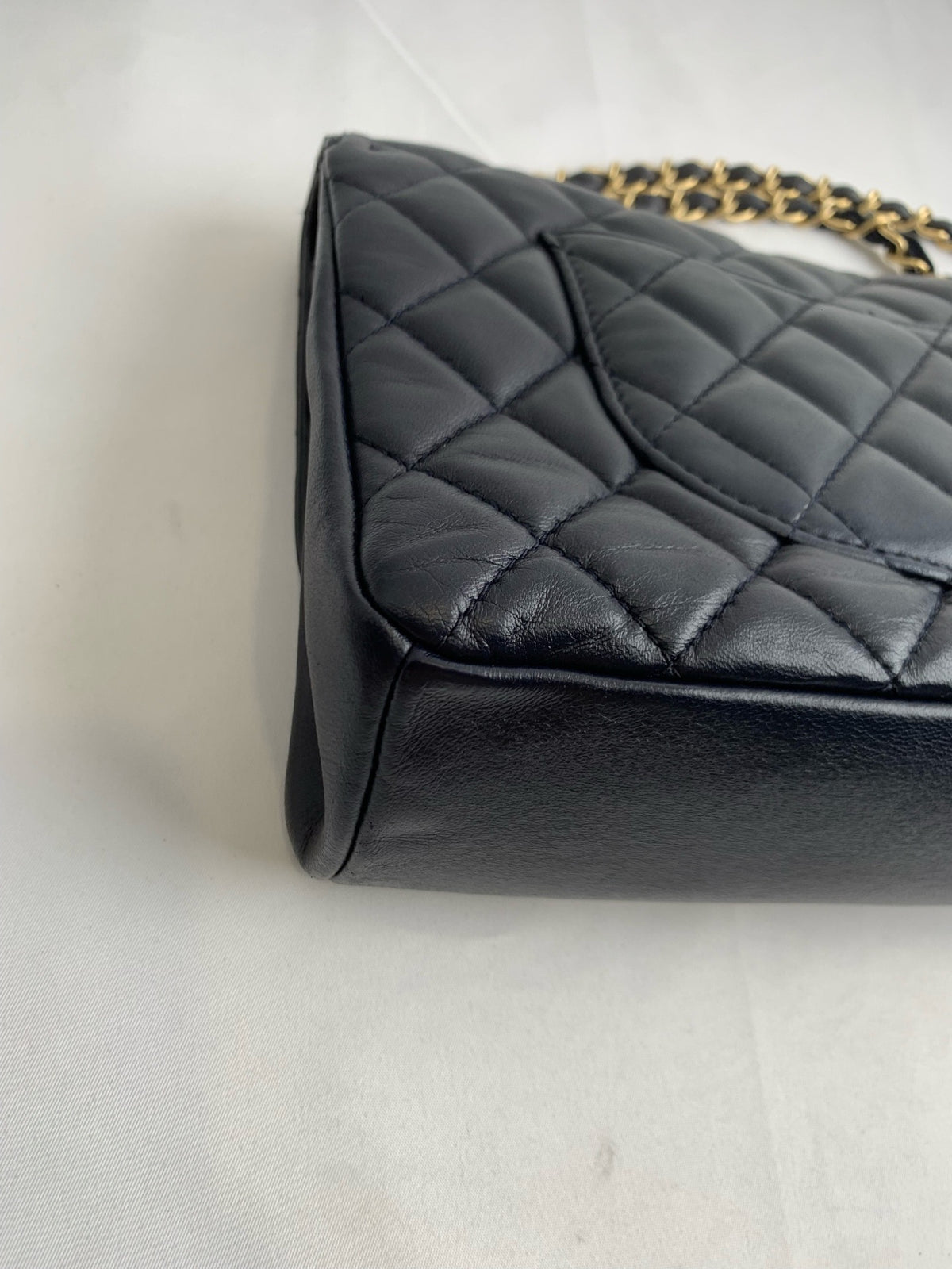 Chanel - Classic Flap - Leather - Blue - (medium)