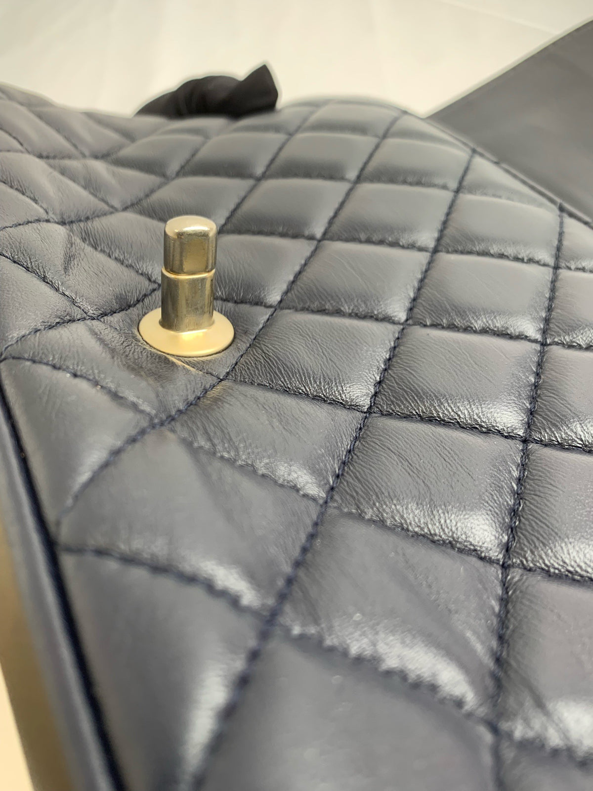 Chanel - Classic Flap - Leather - Blue - (medium)