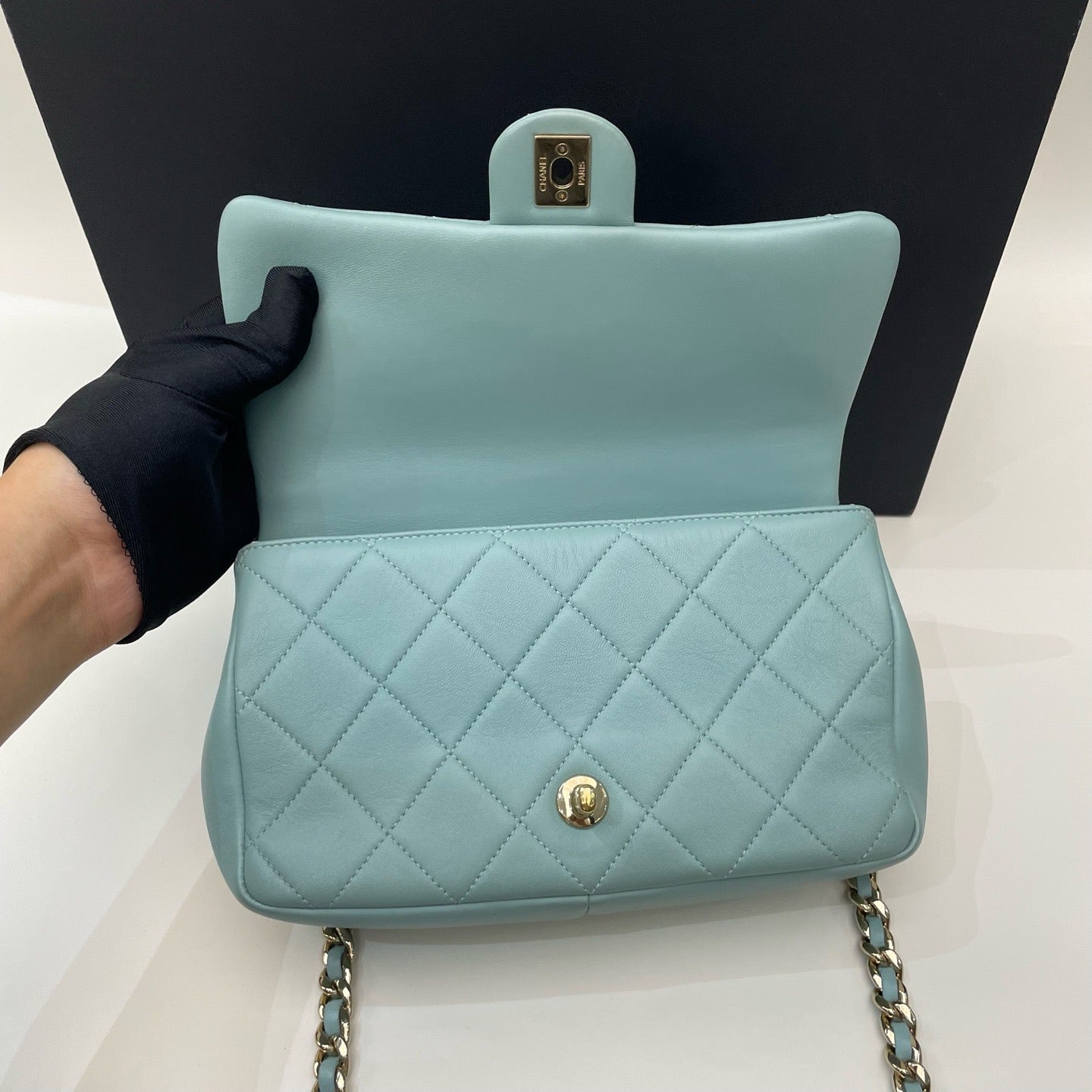Chanel - Classic Flap - Leather - Blue - (mini)