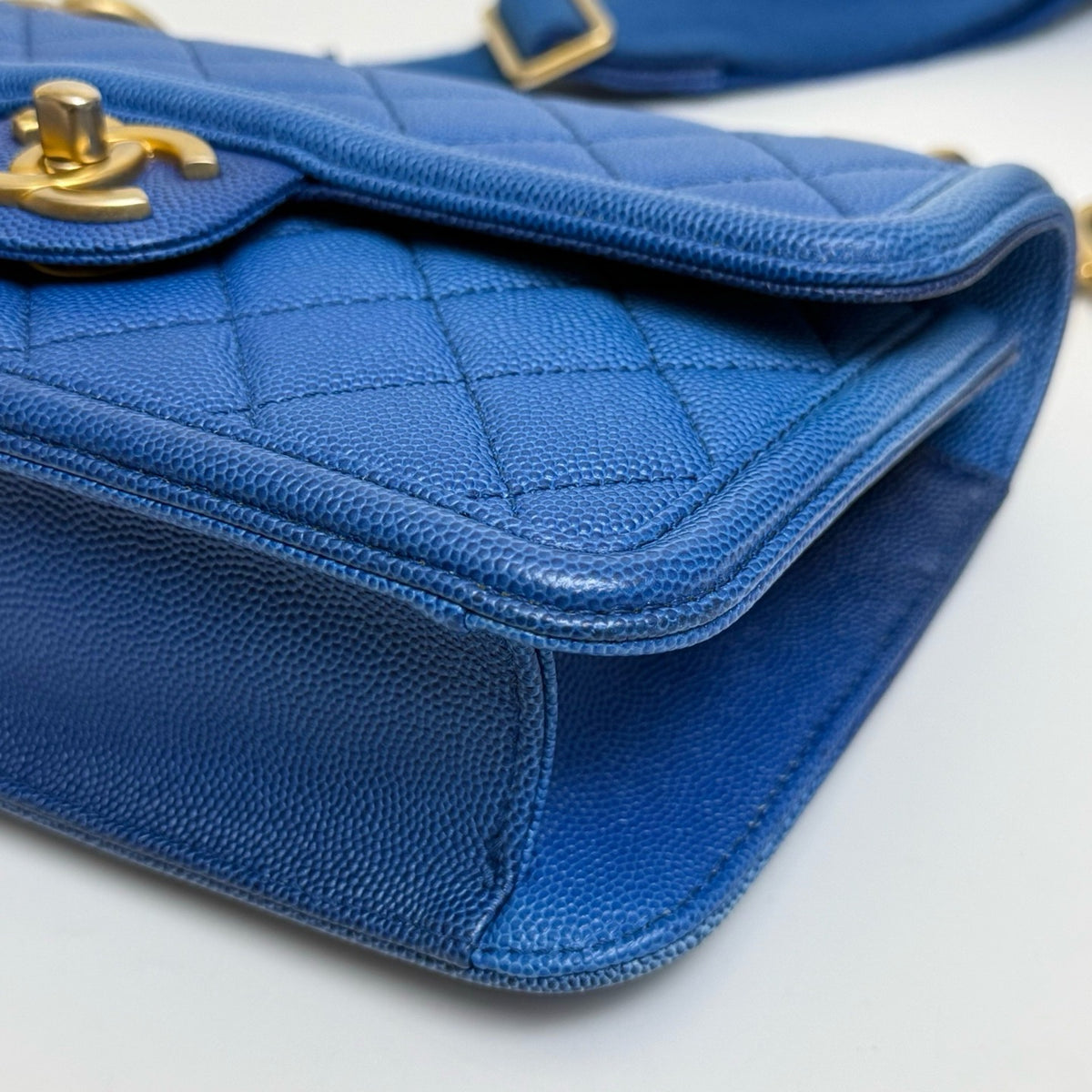 Chanel - Classic Flap - Leather - Blue - (small)