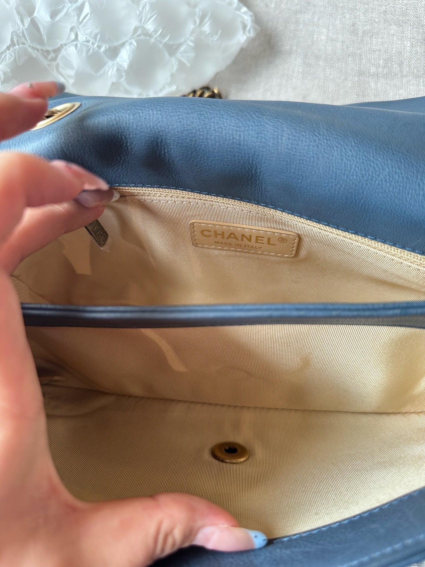 Chanel - Classic Flap - Leather - Blue - (small)