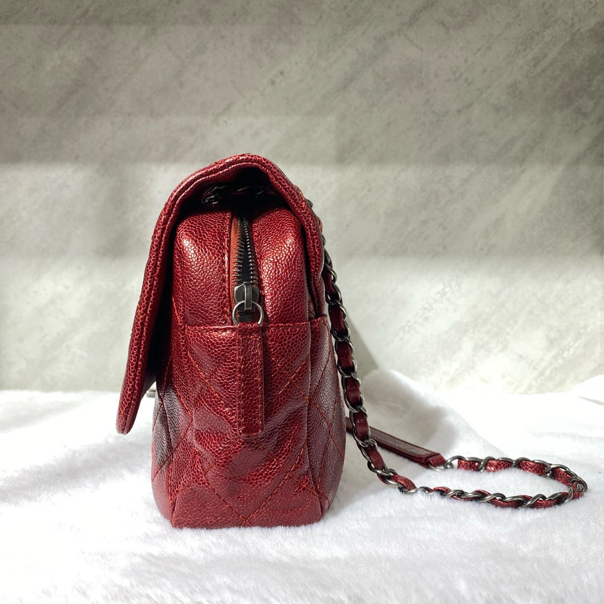Chanel - Classic Flap - Leather - Burgundy - (large)