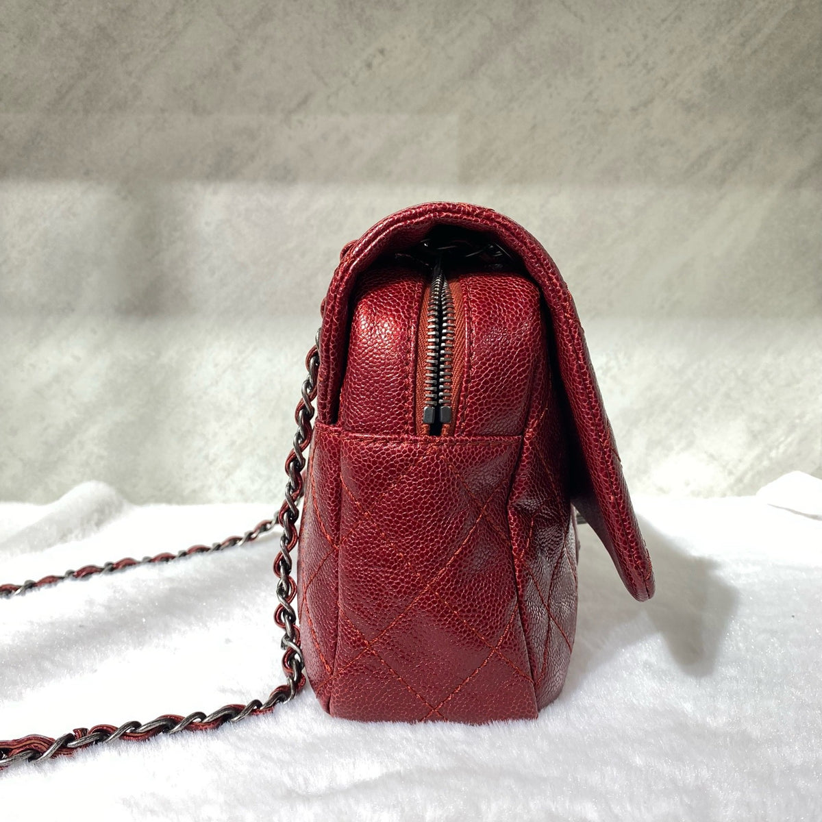 Chanel - Classic Flap - Leather - Burgundy - (large)