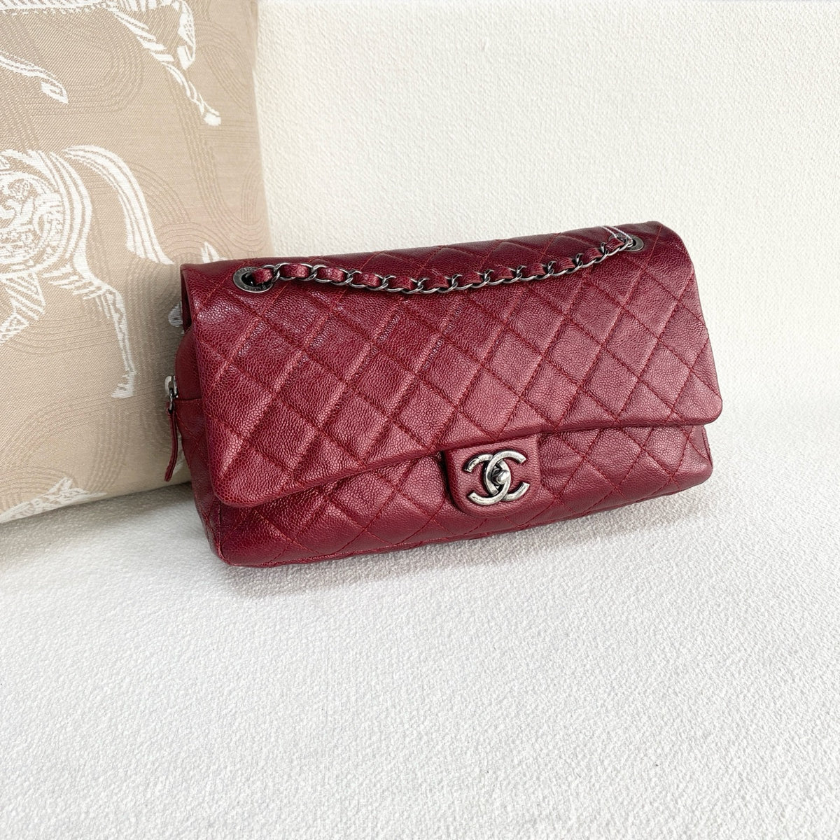 Chanel - Classic Flap - Leather - Burgundy - (large)