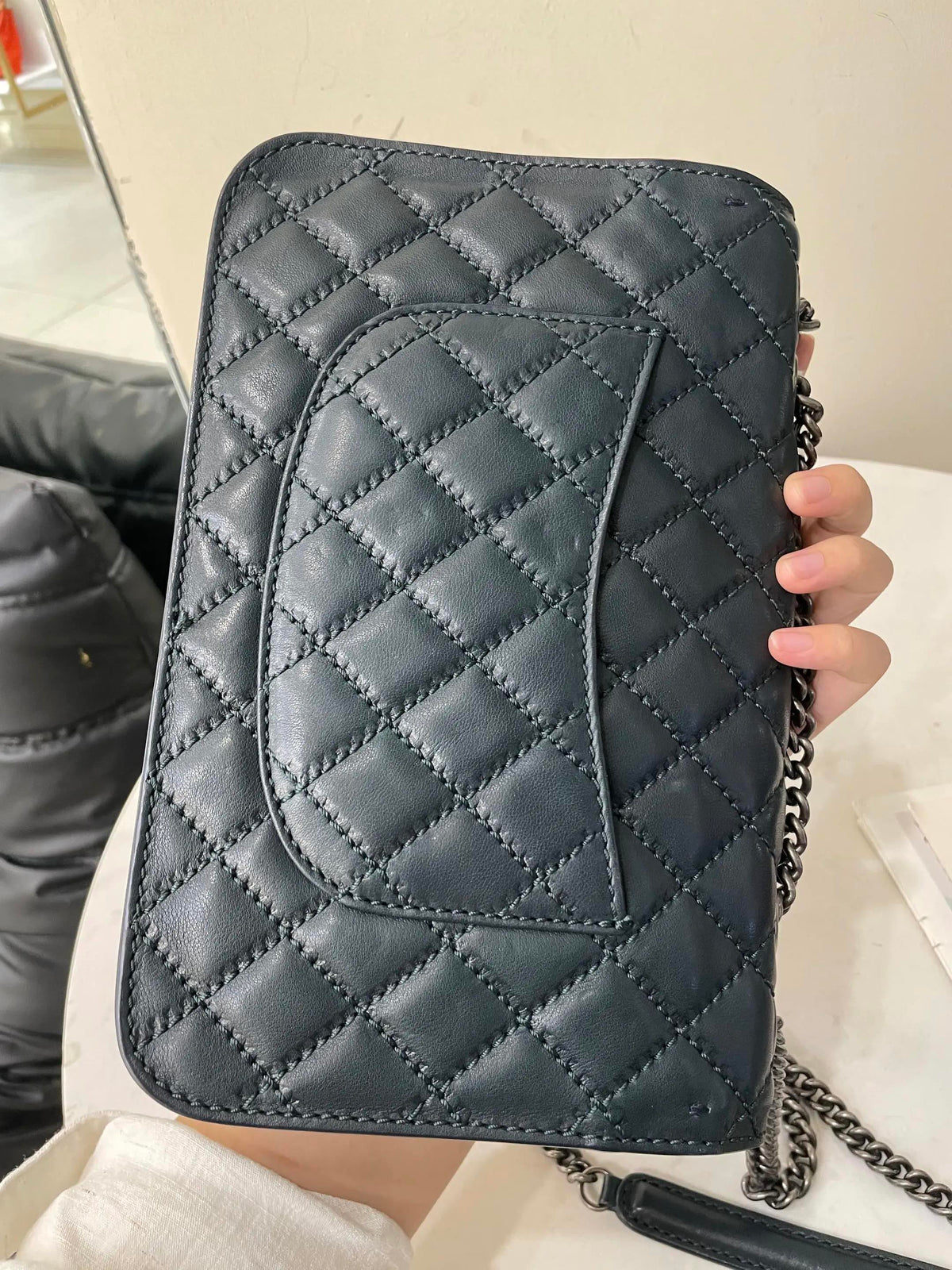 Chanel - Classic Flap - Leather - Green - (medium)