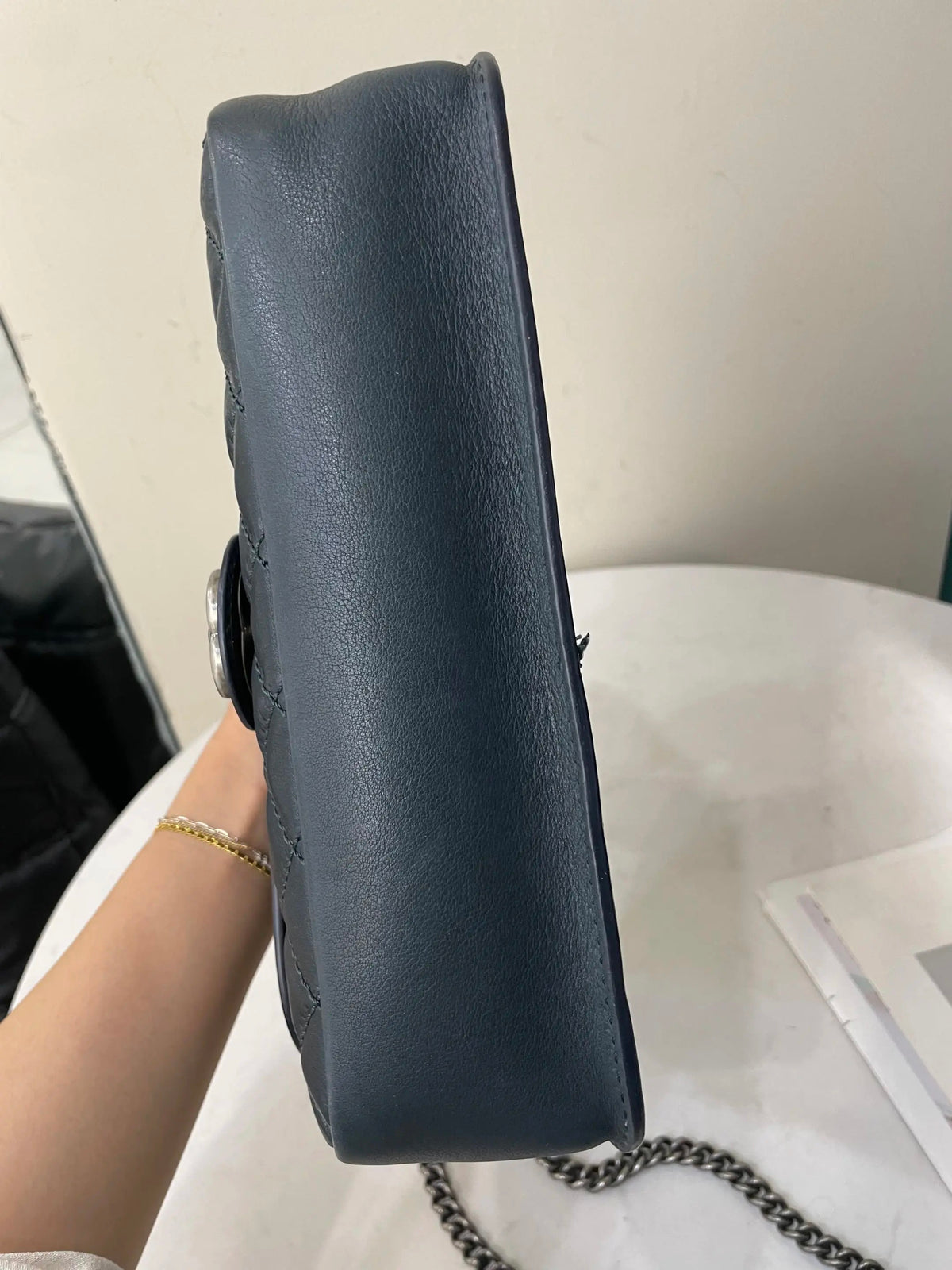 Chanel - Classic Flap - Leather - Green - (medium)