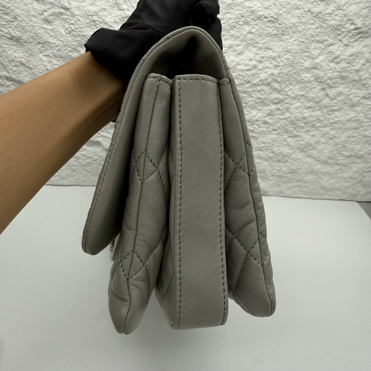 Chanel - Classic Flap - Leather - Grey