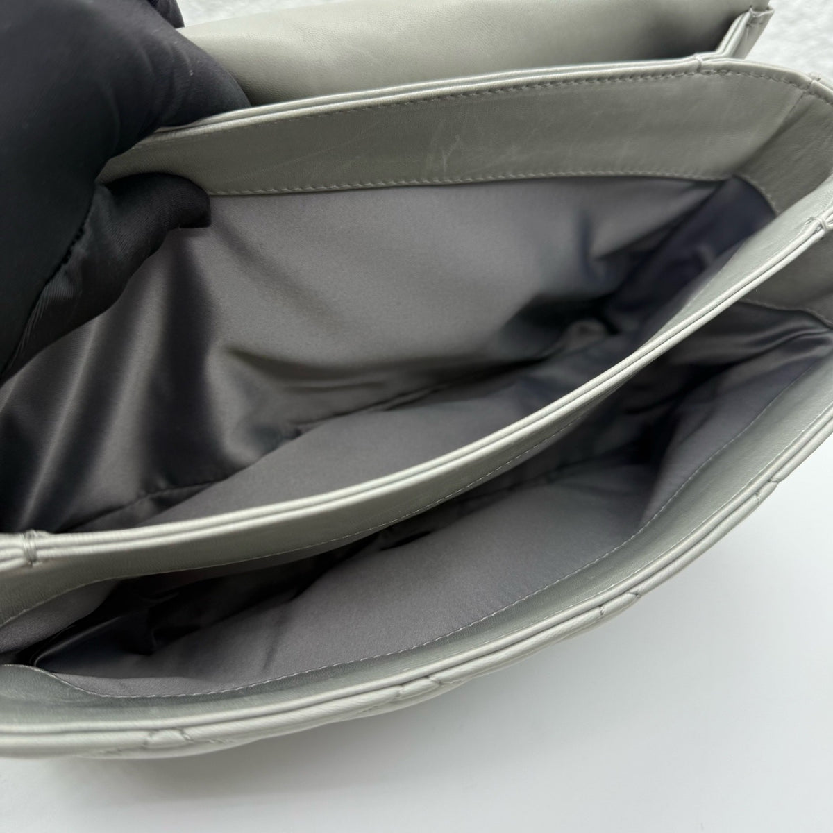 Chanel - Classic Flap - Leather - Grey
