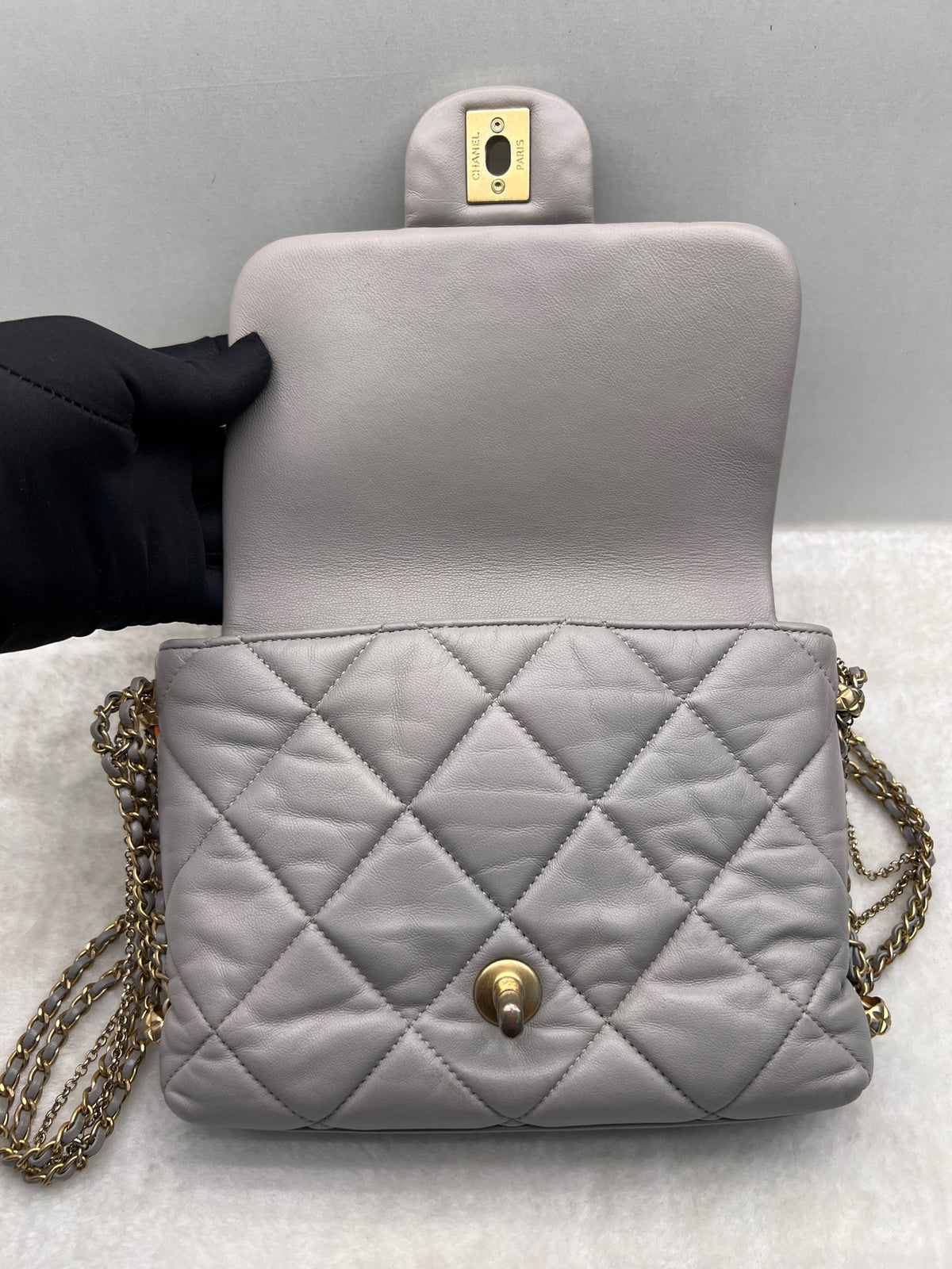 Chanel - Classic Flap - Leather - Grey - (mini)