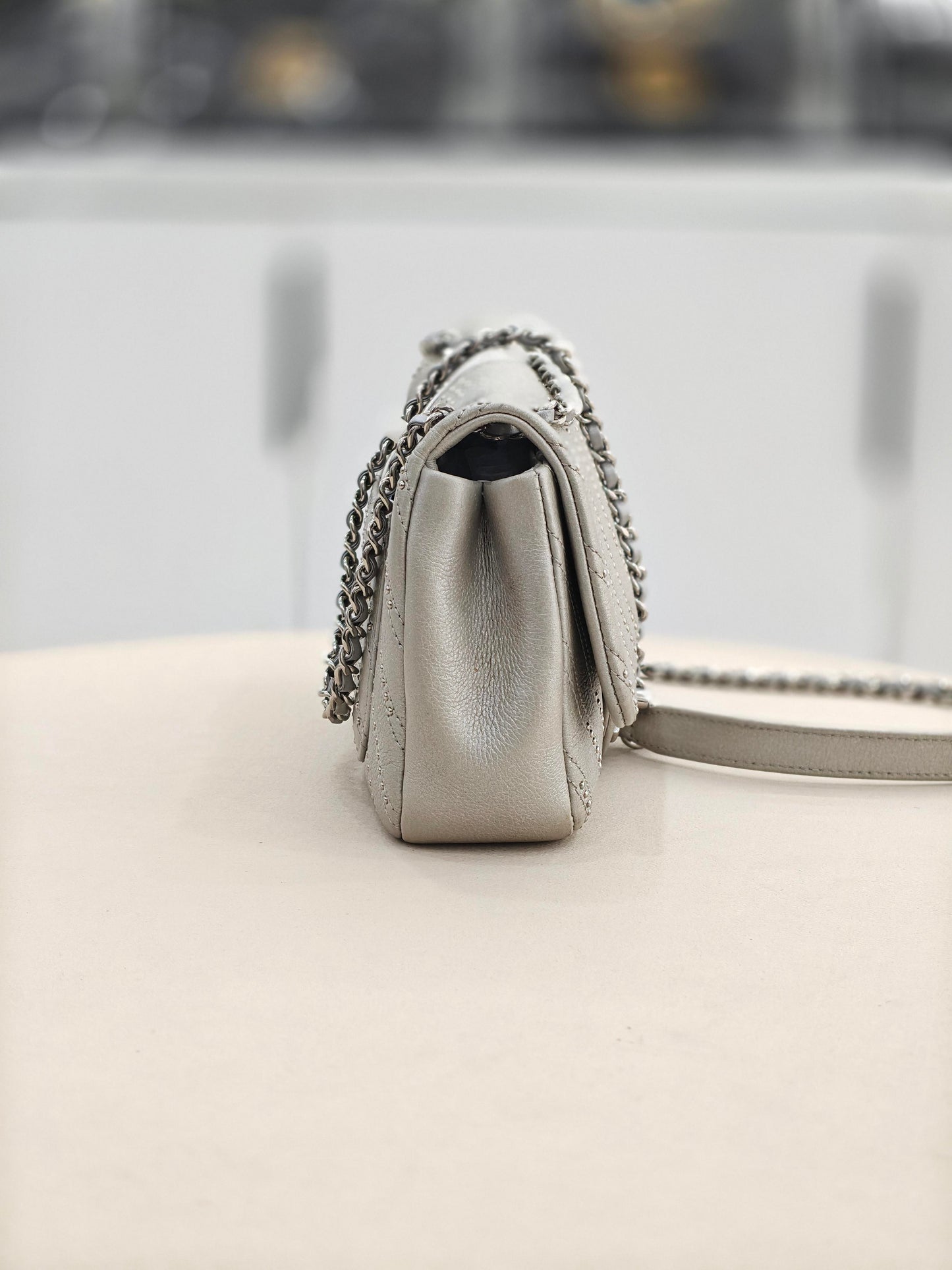 Chanel - Classic Flap - Leather - Grey - (small)