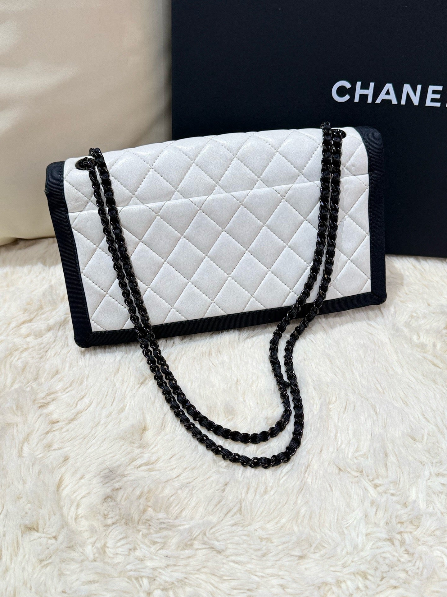 Chanel - Classic Flap - Leather - Multicolour - (small)
