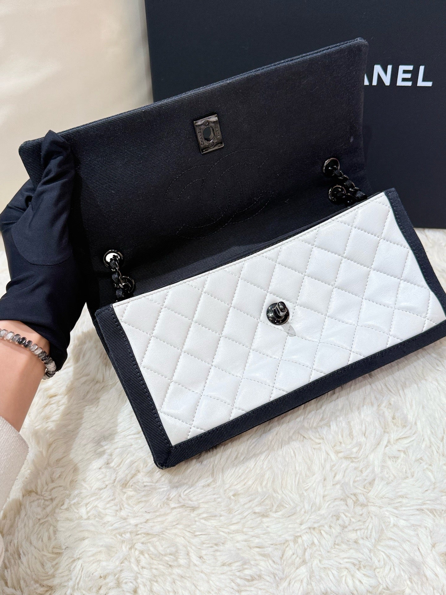 Chanel - Classic Flap - Leather - Multicolour - (small)