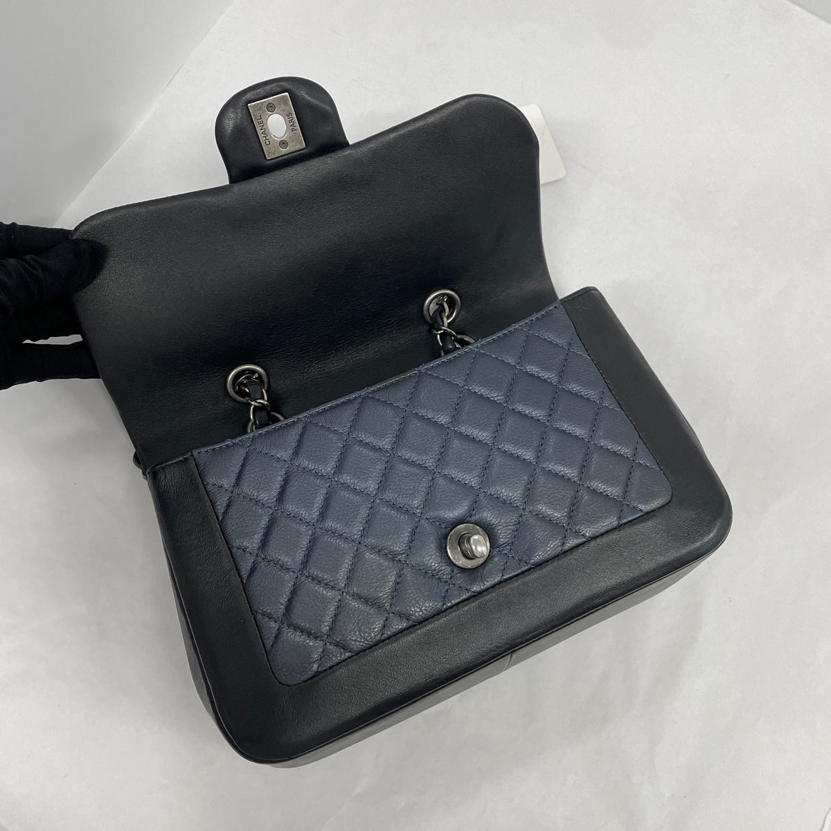 Chanel - Classic Flap - Leather - Multicolour - (small)