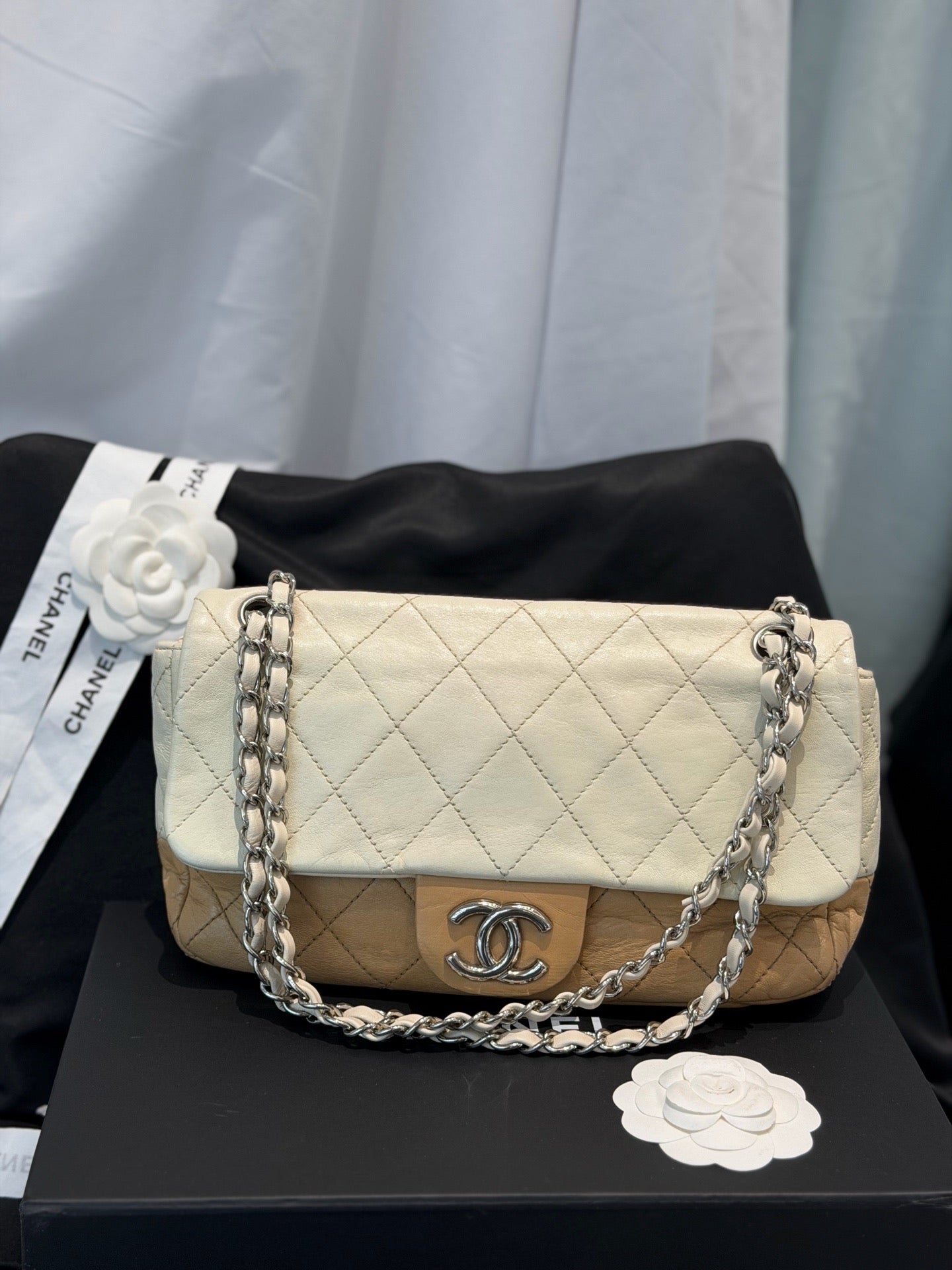 Chanel - Classic Flap - Leather - Multicolour - (small)