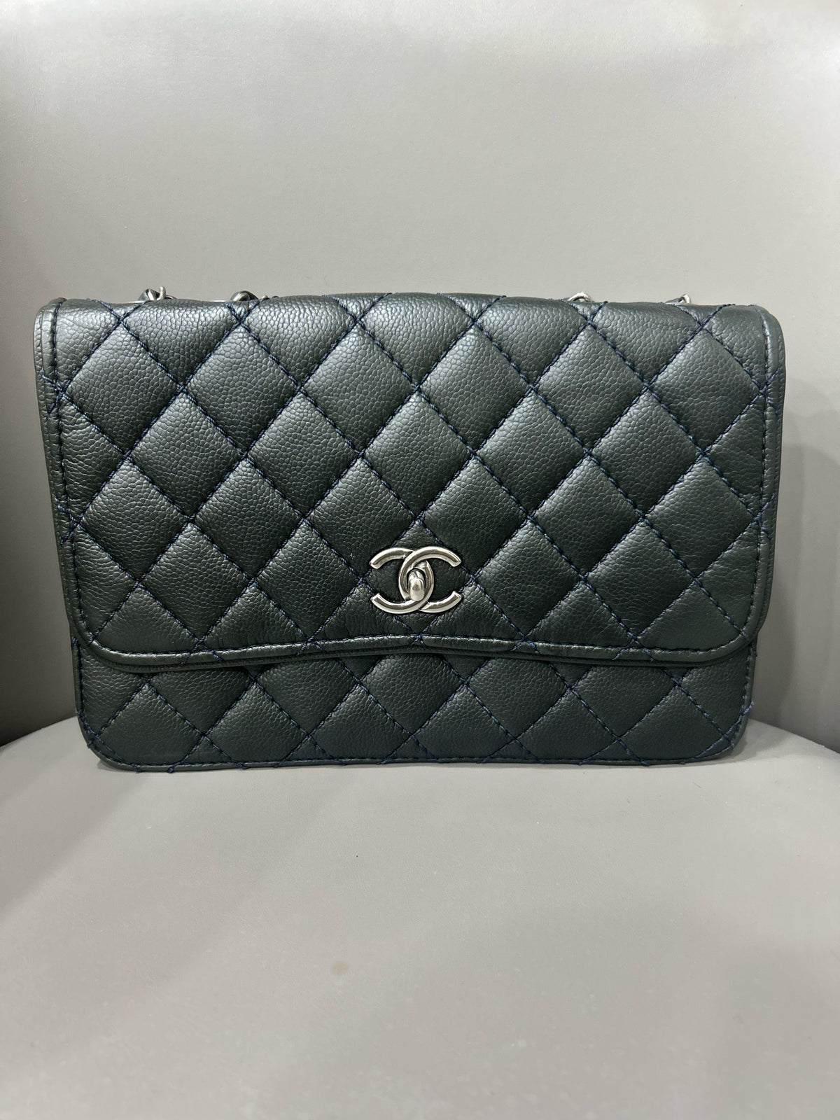 Chanel - Classic Flap - Leather - Navy