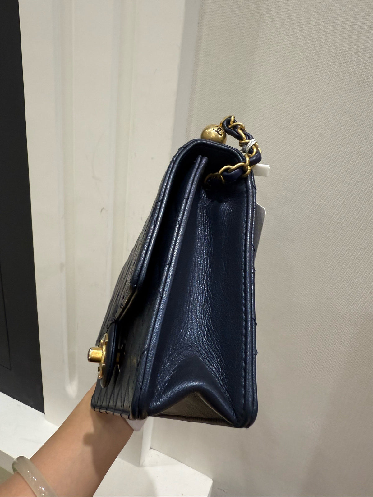 Chanel - Classic Flap - Leather - Navy