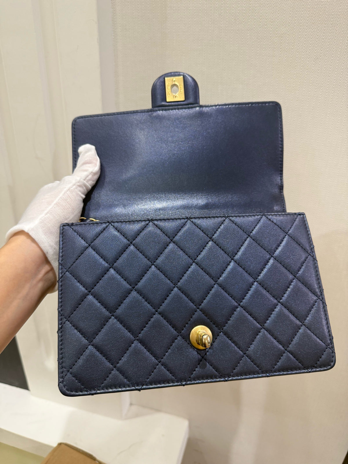 Chanel - Classic Flap - Leather - Navy