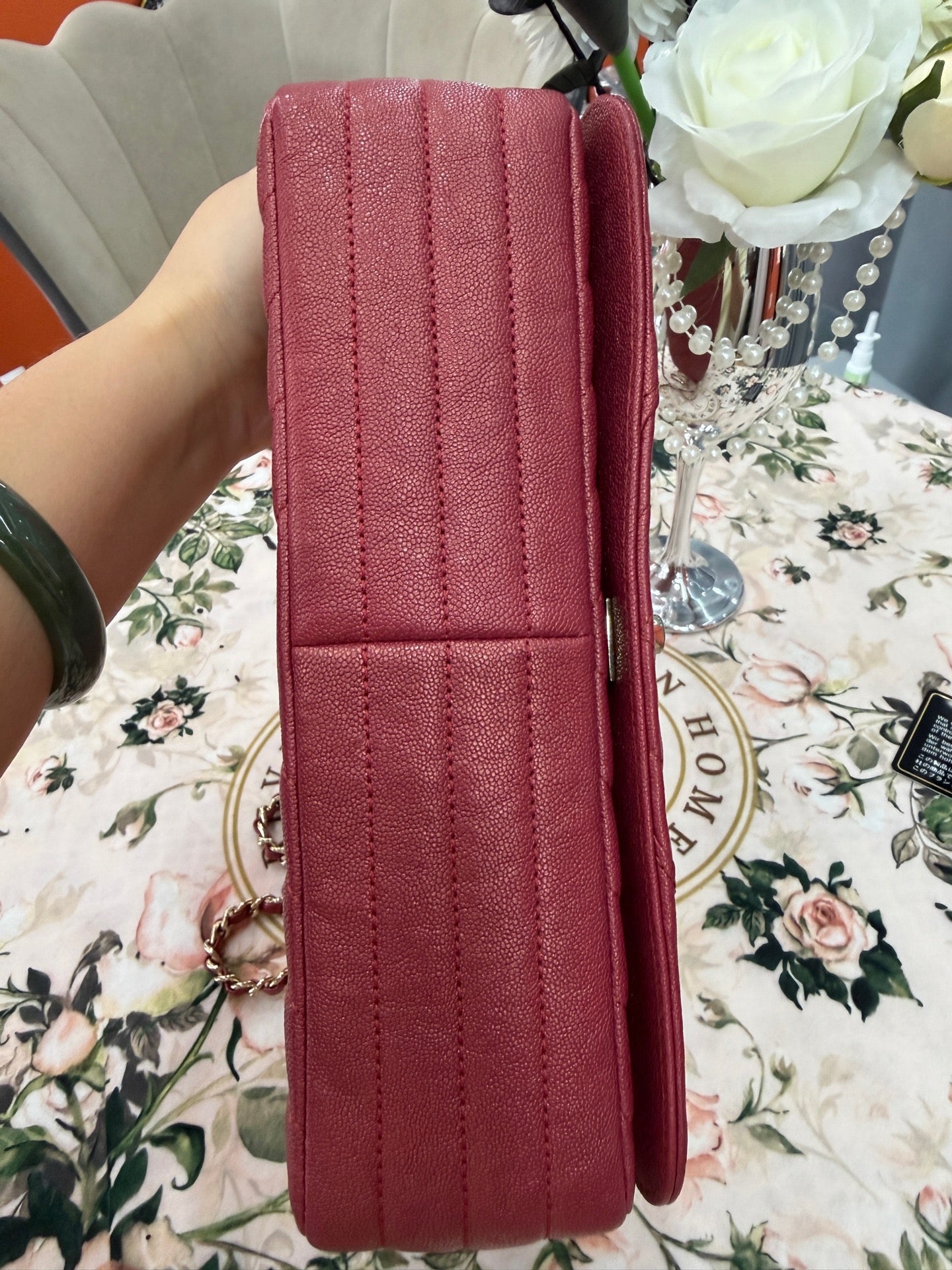 Chanel - Classic Flap - Leather - Pink - (medium)