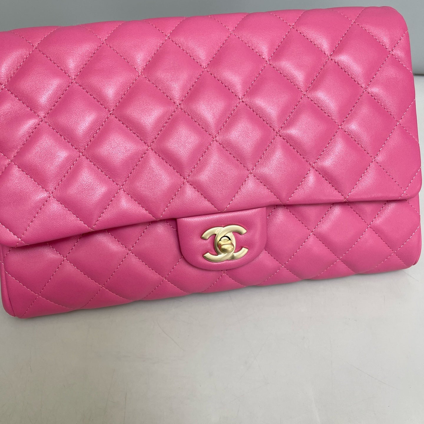 Chanel - Classic Flap - Leather - Pink - (mini)