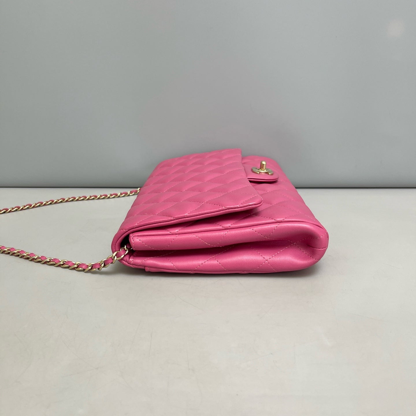 Chanel - Classic Flap - Leather - Pink - (mini)