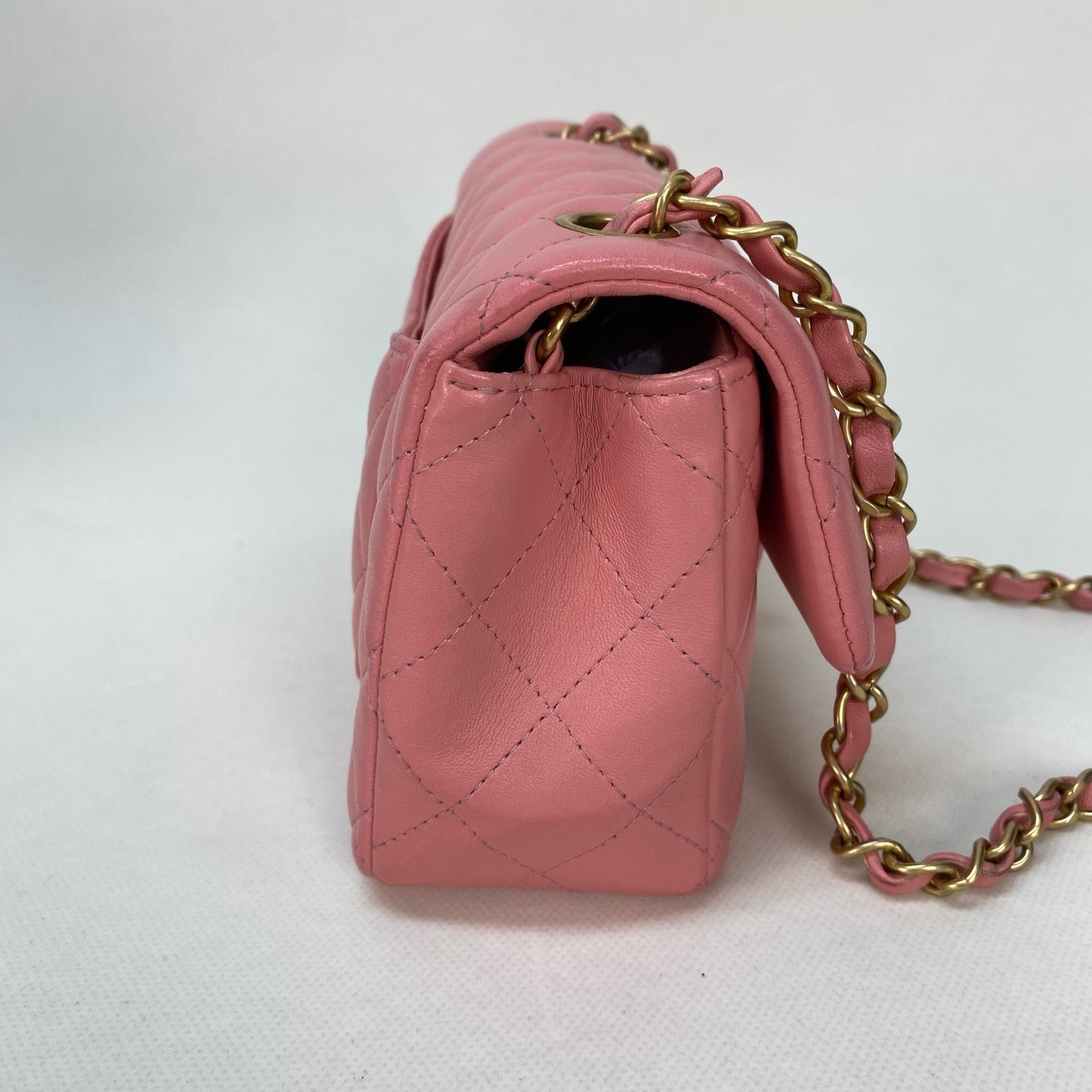 Chanel - Classic Flap - Leather - Pink - (mini)