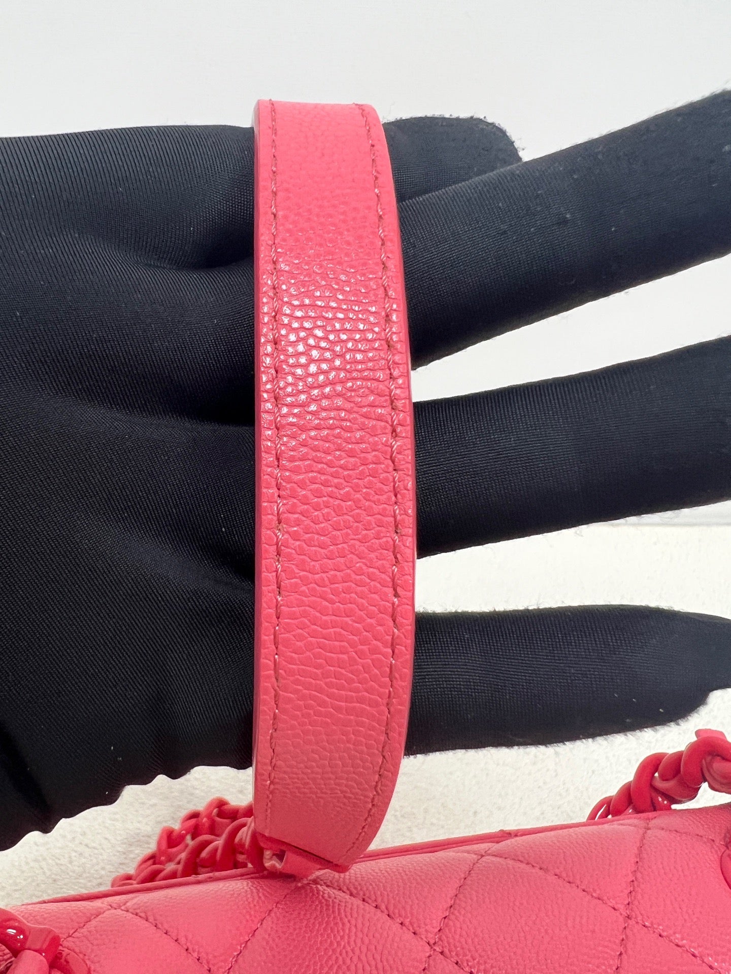 Chanel - Classic Flap - Leather - Pink - (mini)