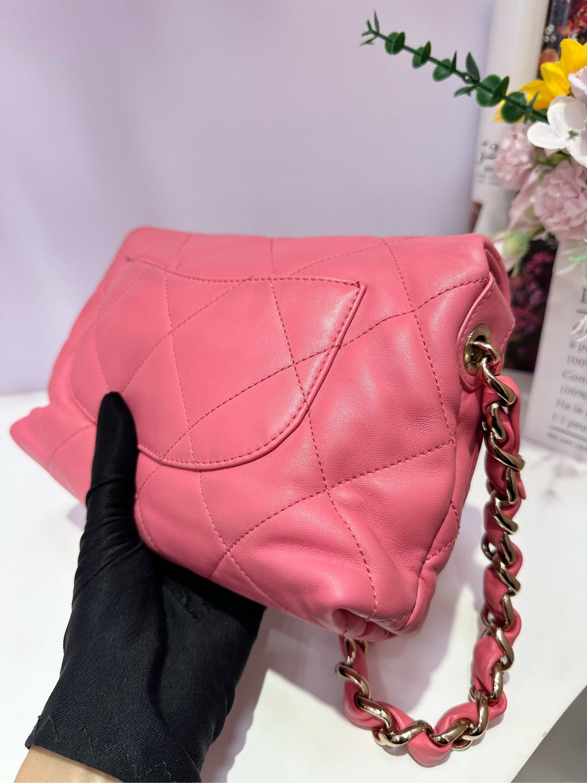 Chanel - Classic Flap - Leather - Pink - (small)