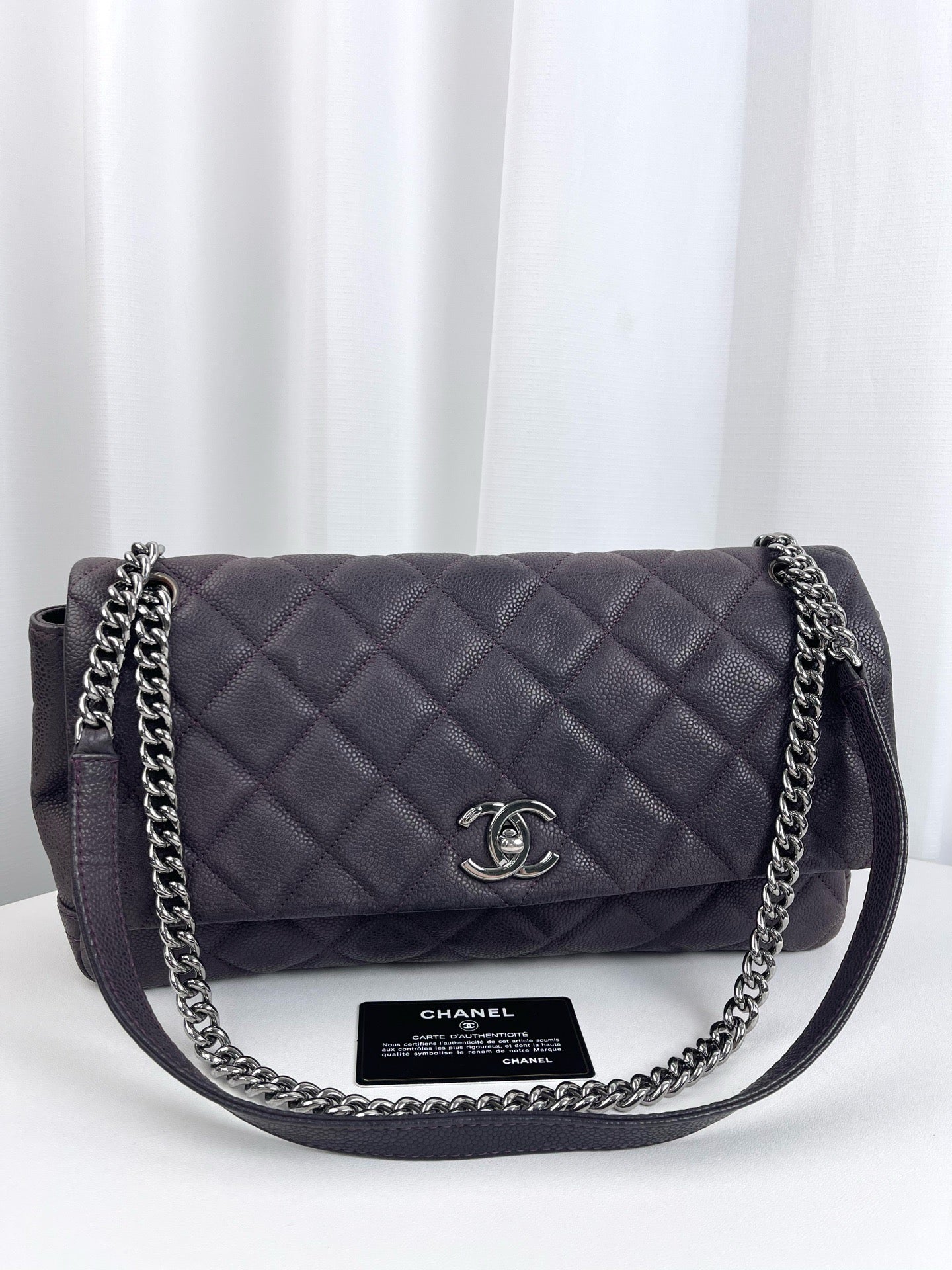 Chanel - Classic Flap - Leather - Purple - (small)