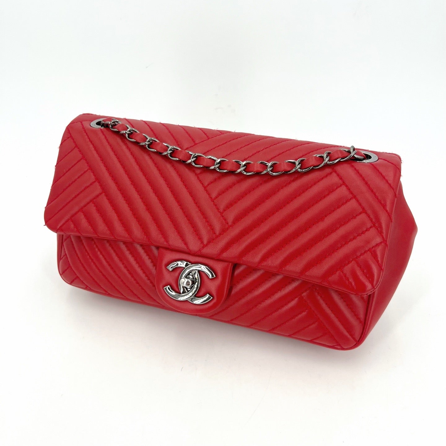Chanel - Classic Flap - Leather - Red - (medium)