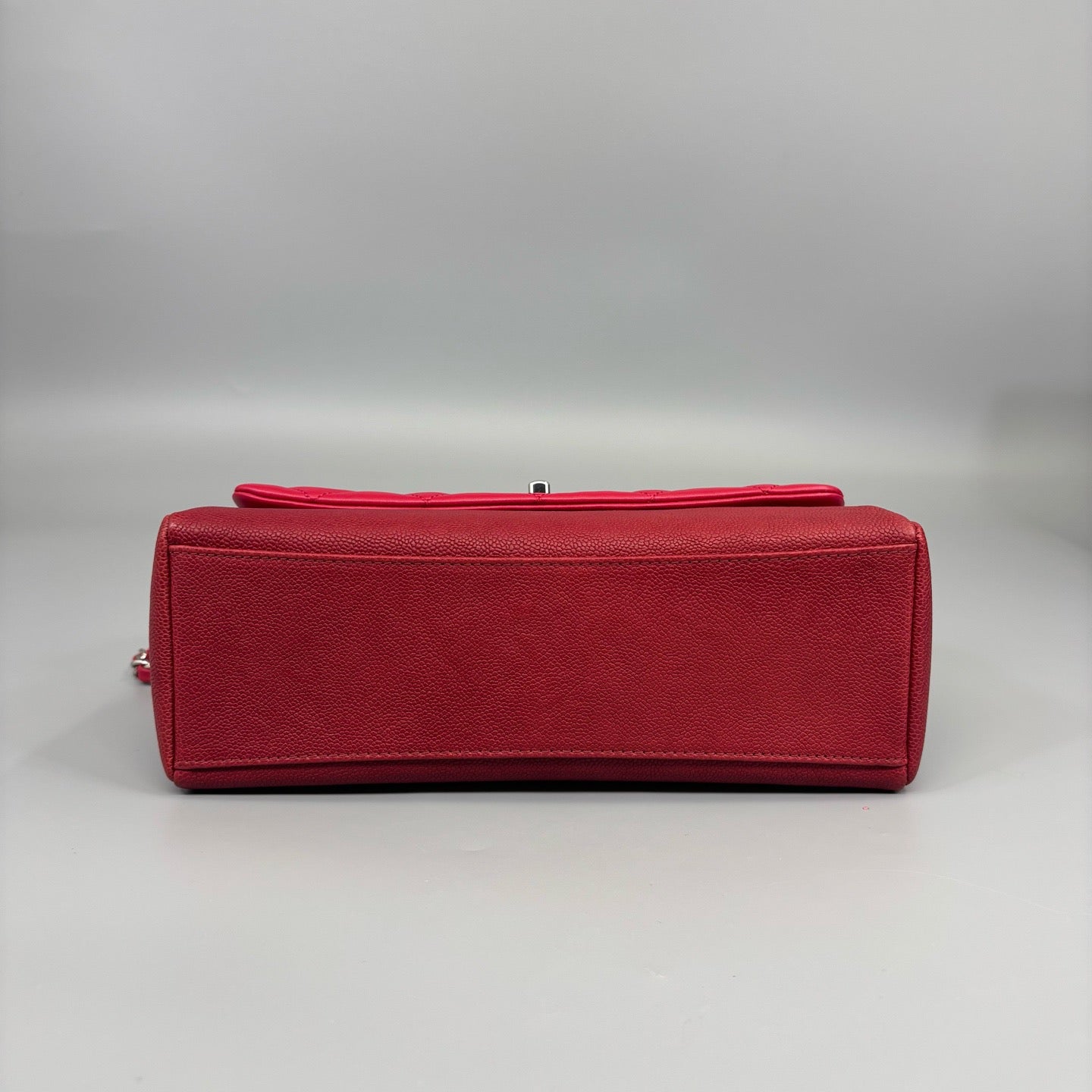 Chanel - Classic Flap - Leather - Red - (medium)