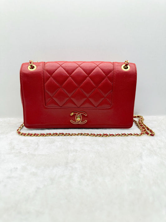 Chanel - Classic Flap - Leather - Red - (Small)
