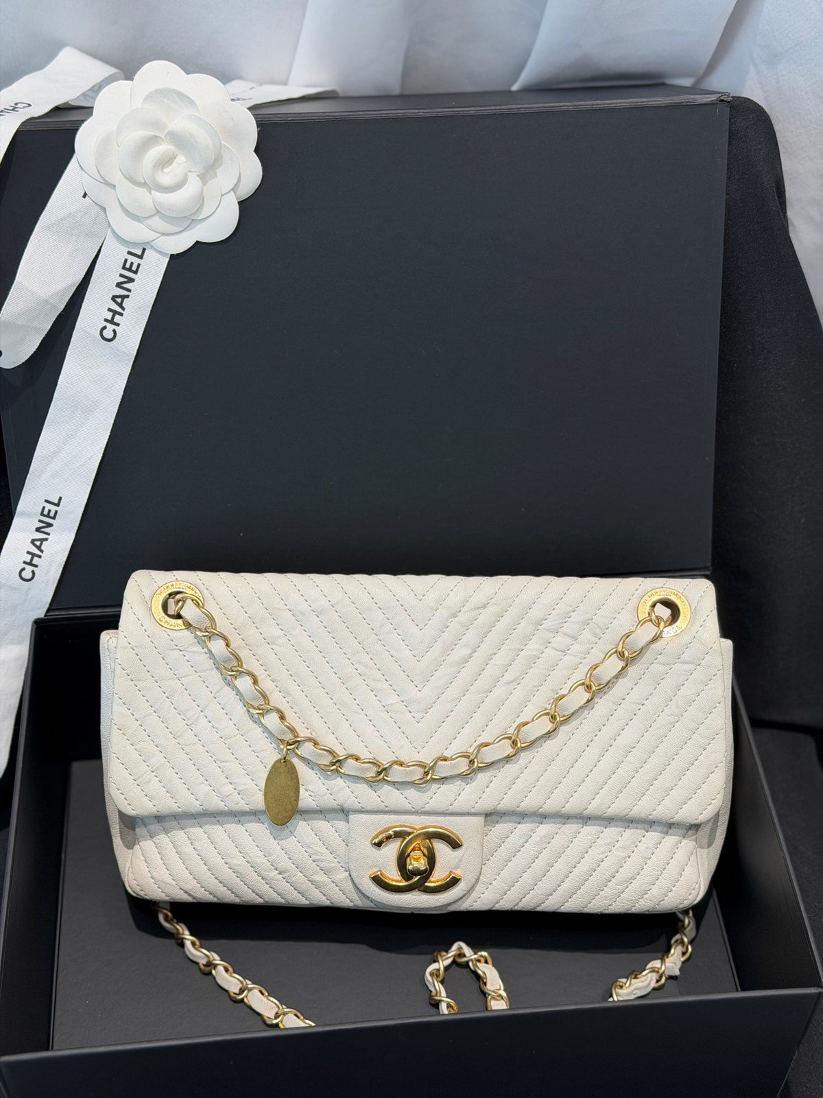 Chanel - Classic Flap - Leather - White