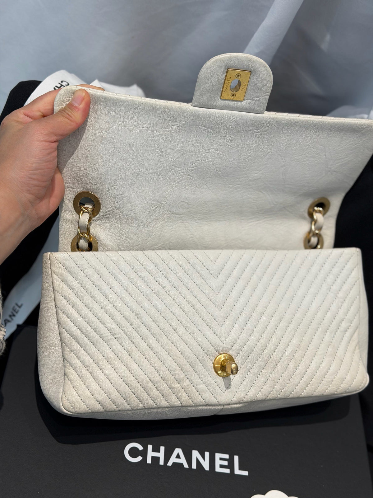 Chanel - Classic Flap - Leather - White