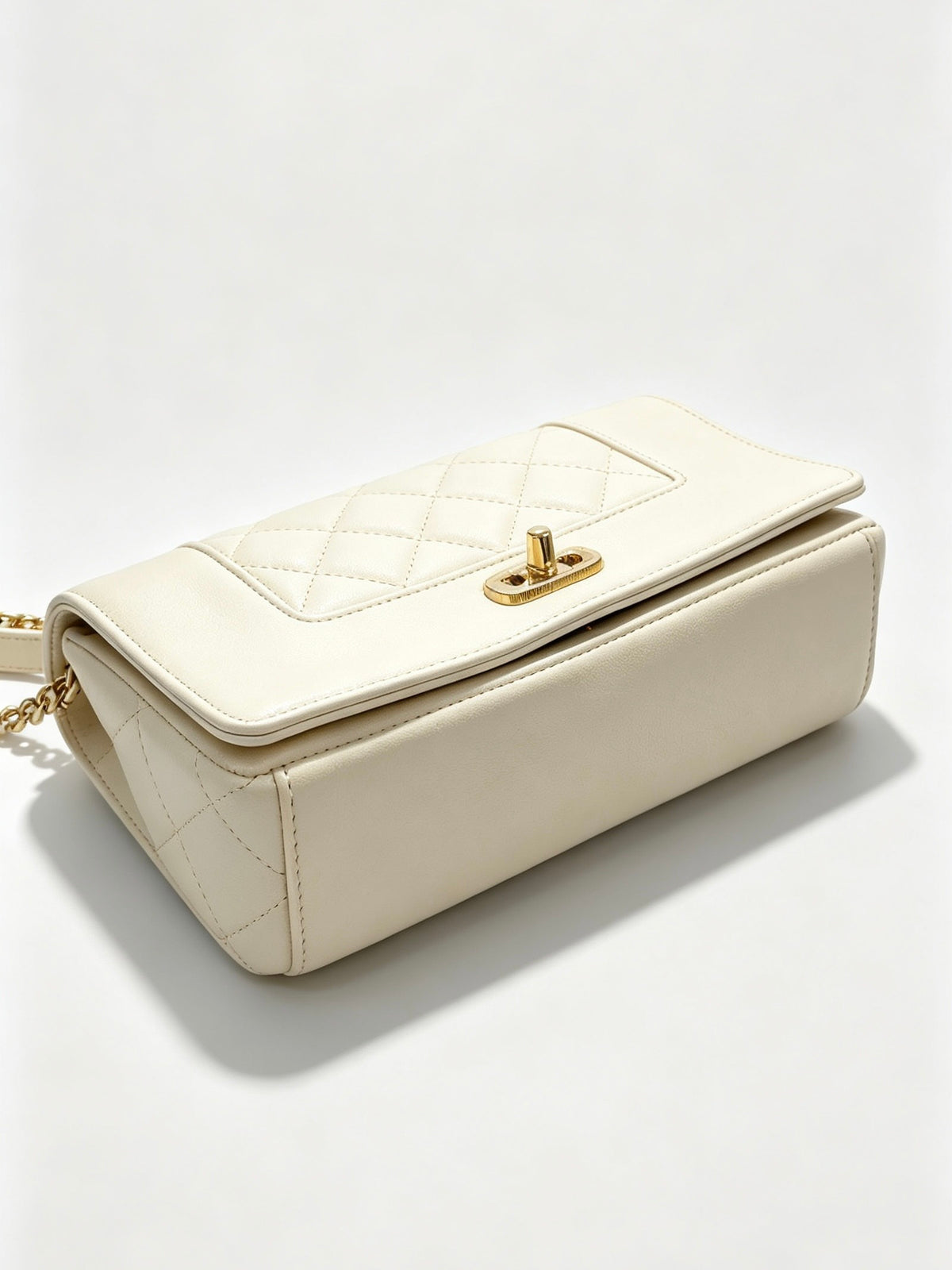 Chanel - Classic Flap - Leather - White