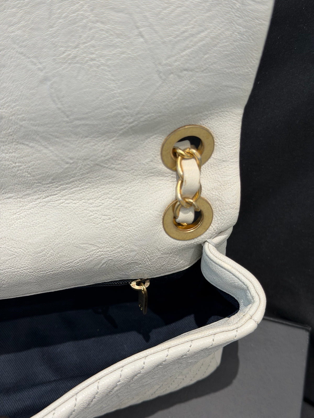 Chanel - Classic Flap - Leather - White