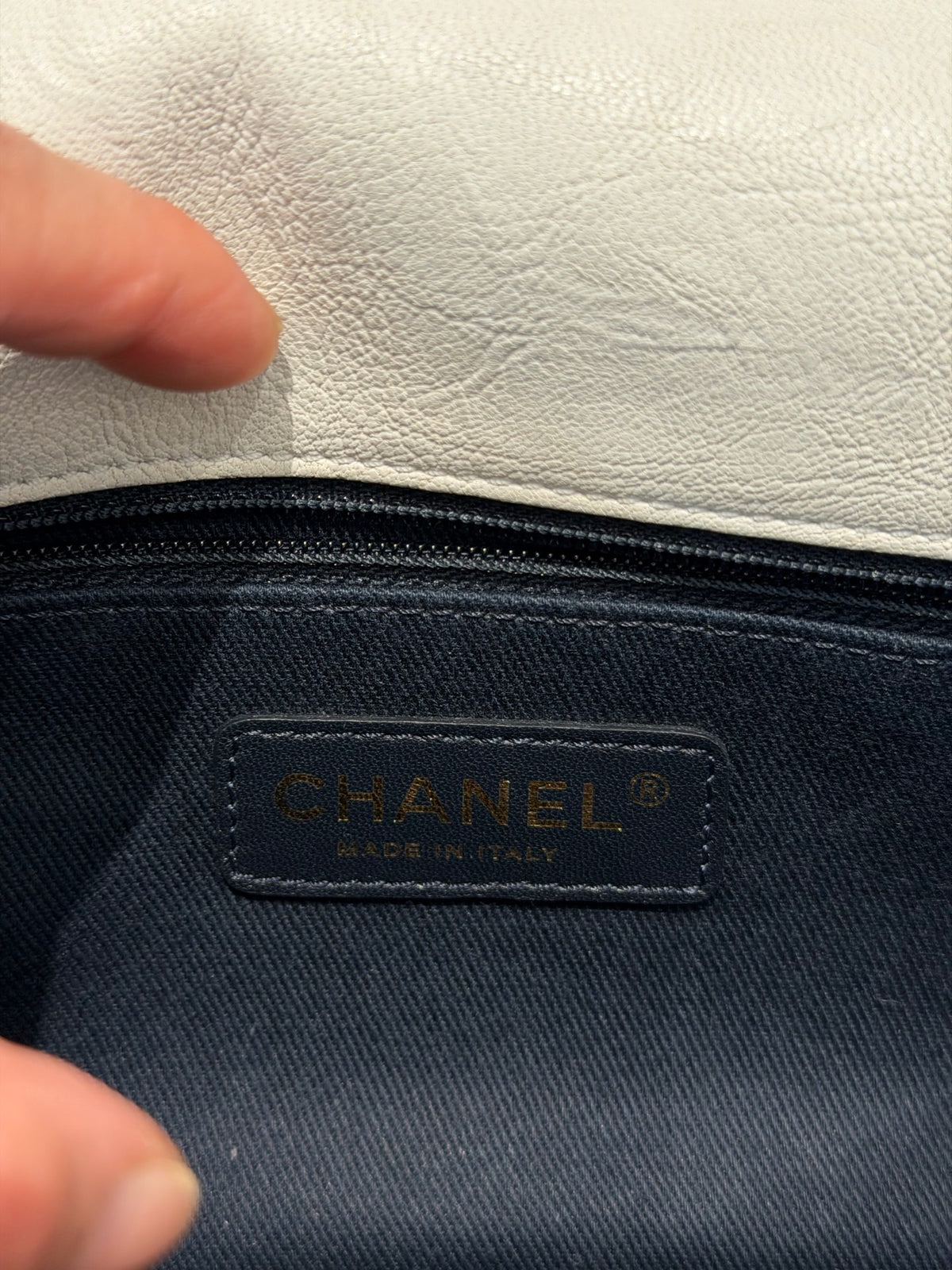 Chanel - Classic Flap - Leather - White