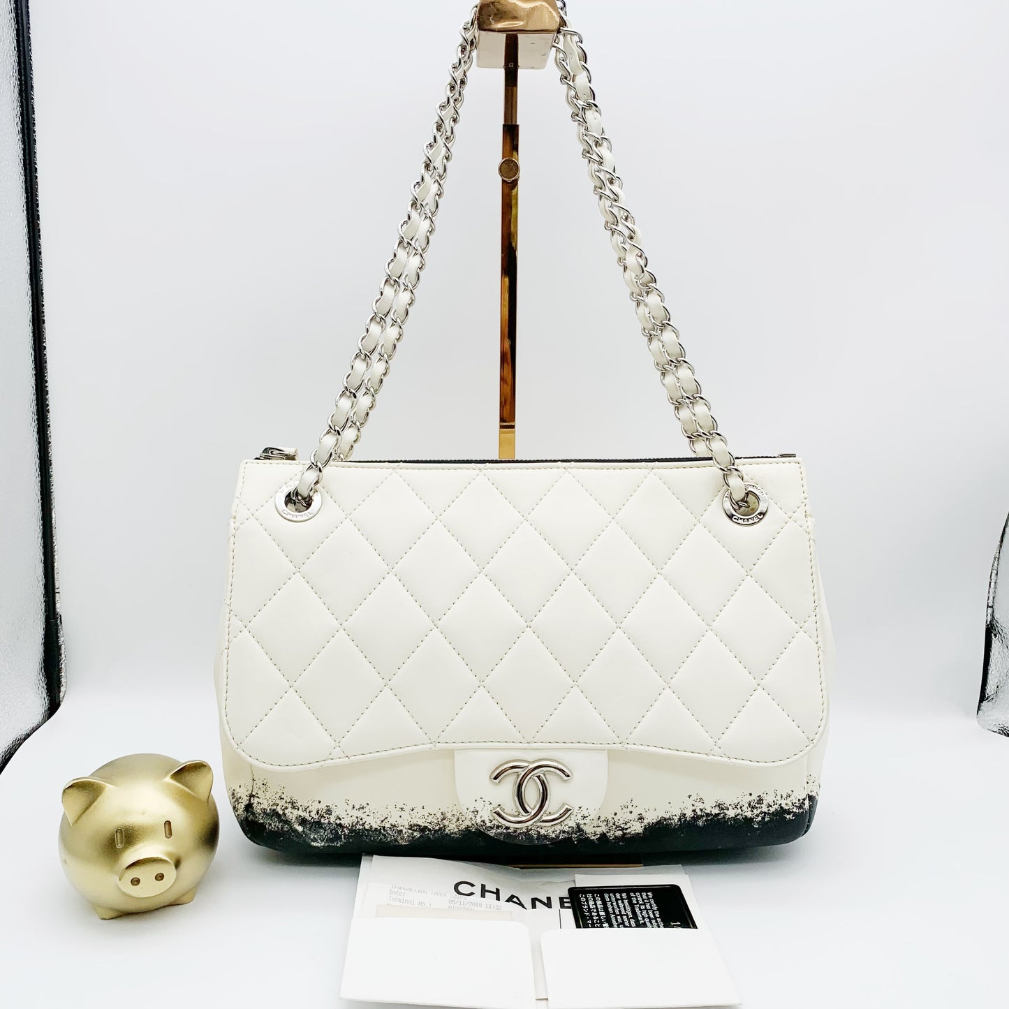 Chanel - Classic Flap - Leather - White - (medium)