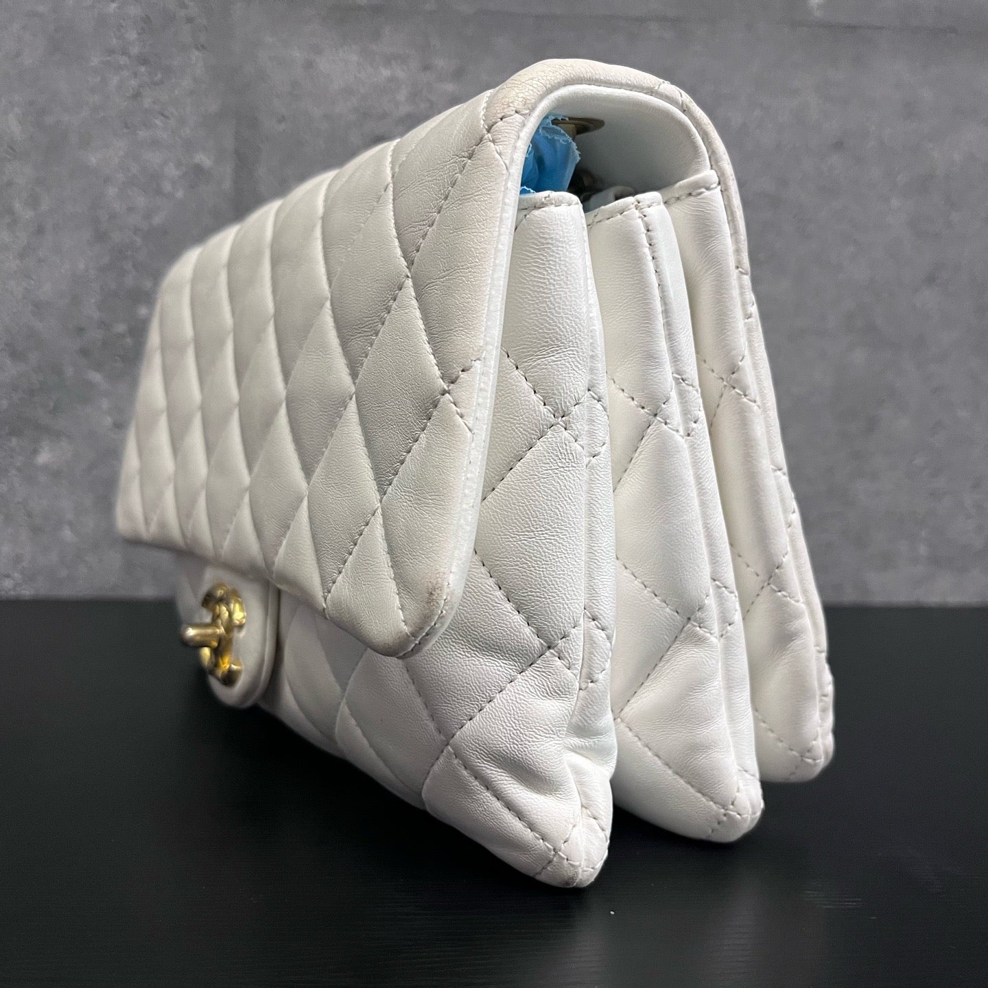 Chanel - Classic Flap - Leather - White - (medium)