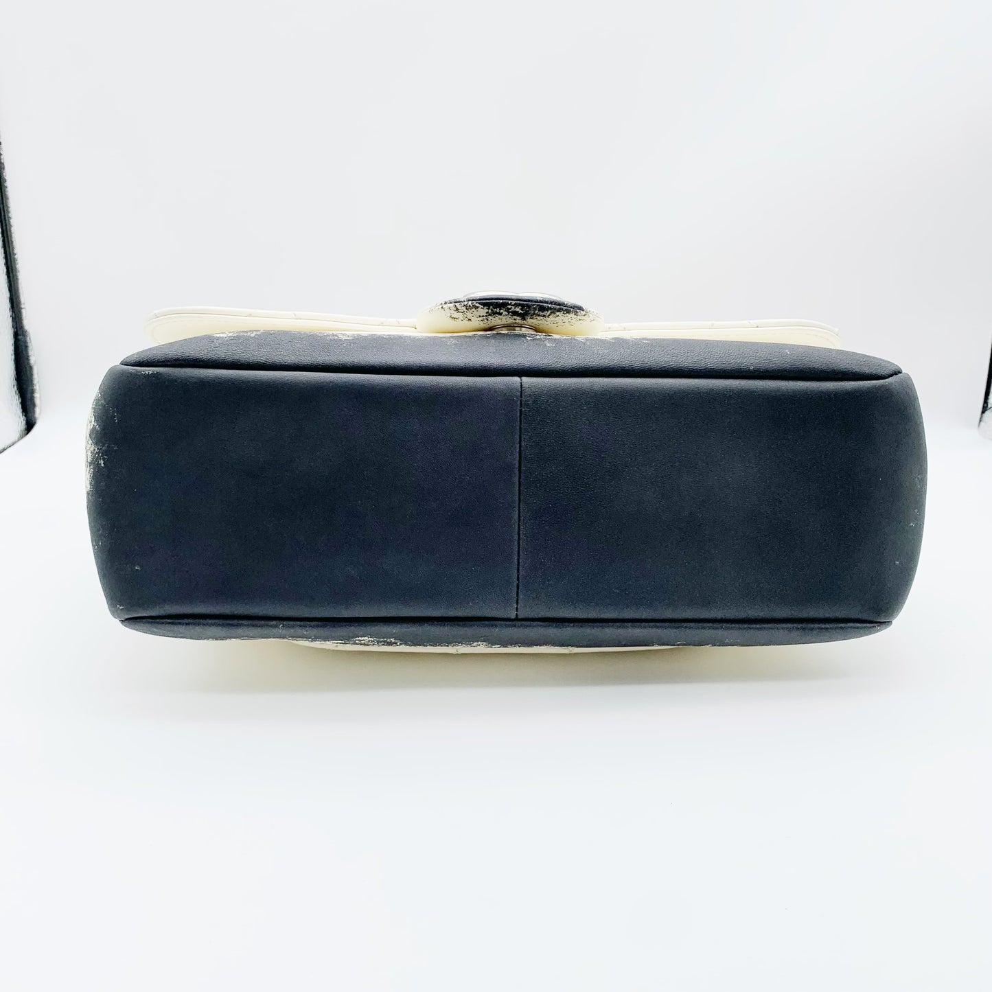 Chanel - Classic Flap - Leather - White - (medium)