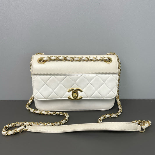 Chanel - Classic Flap - Leather - White - (mini)
