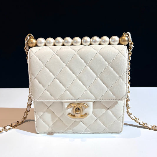 Chanel - Classic Flap - Leather - White - (mini)