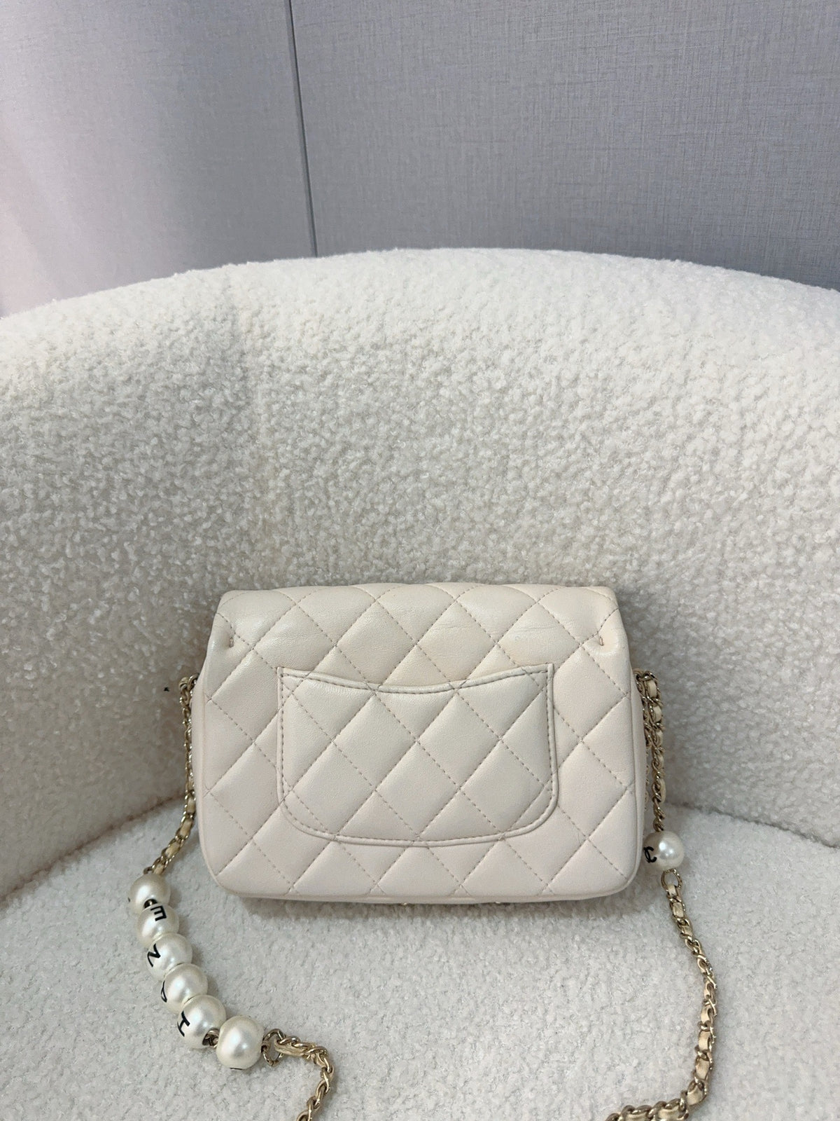 Chanel - Classic Flap - Leather - White - (mini)