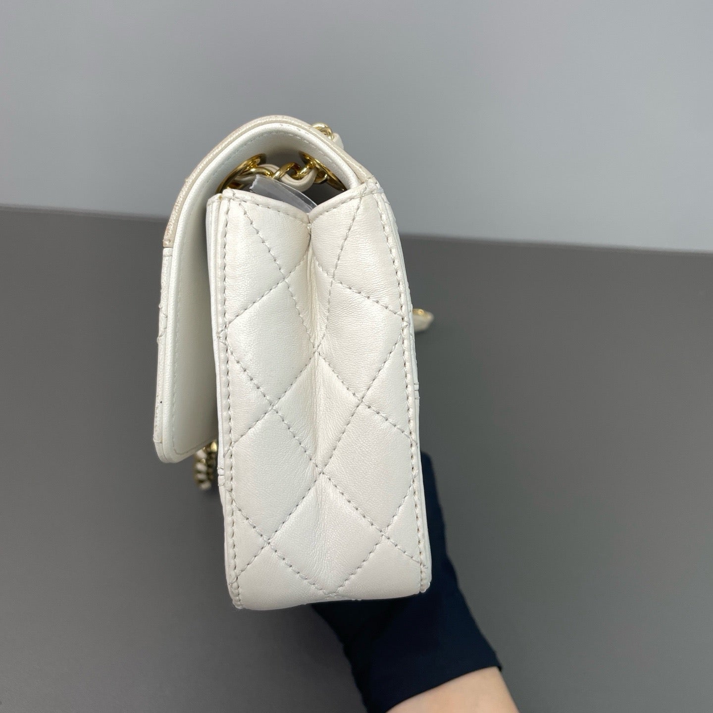 Chanel - Classic Flap - Leather - White - (mini)