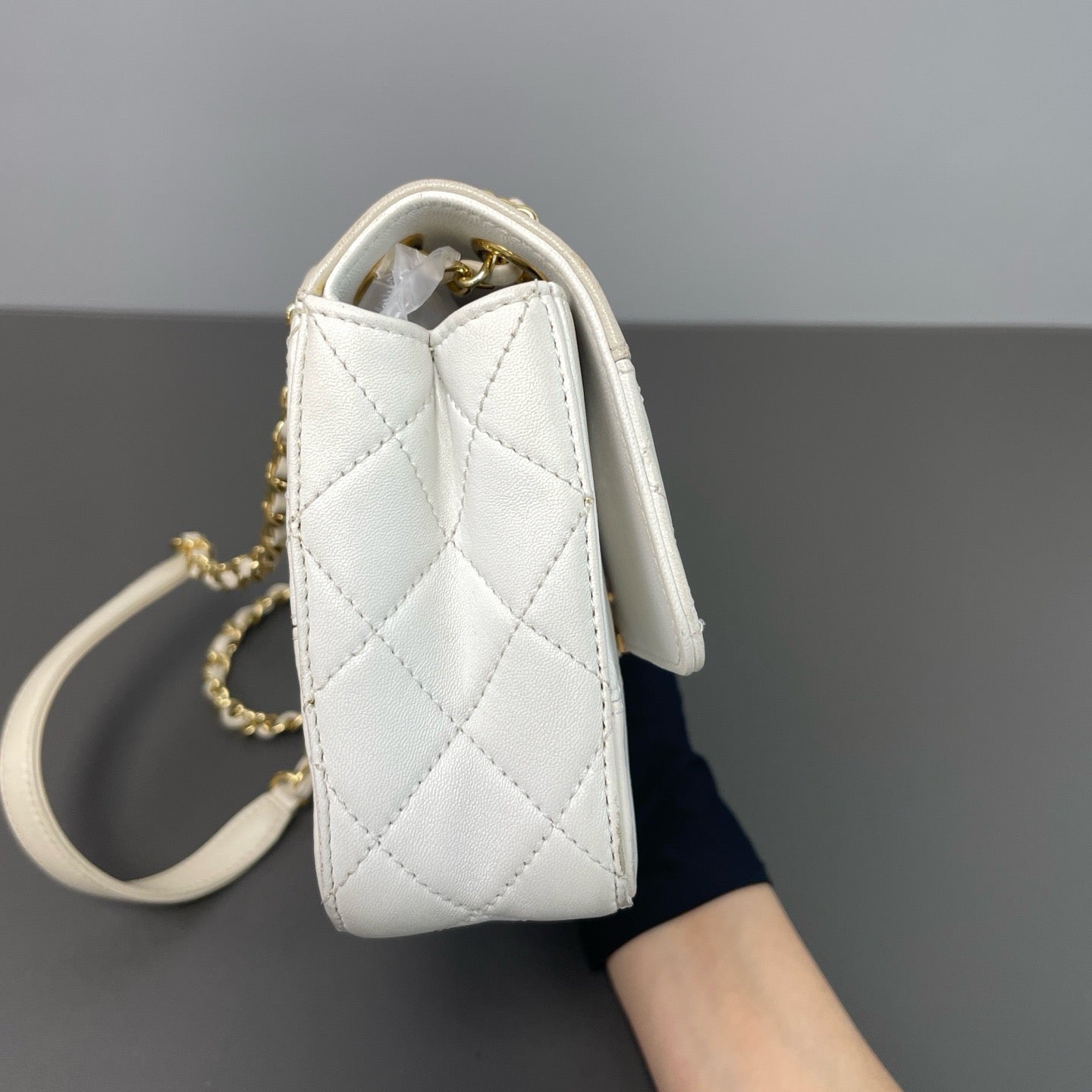 Chanel - Classic Flap - Leather - White - (mini)