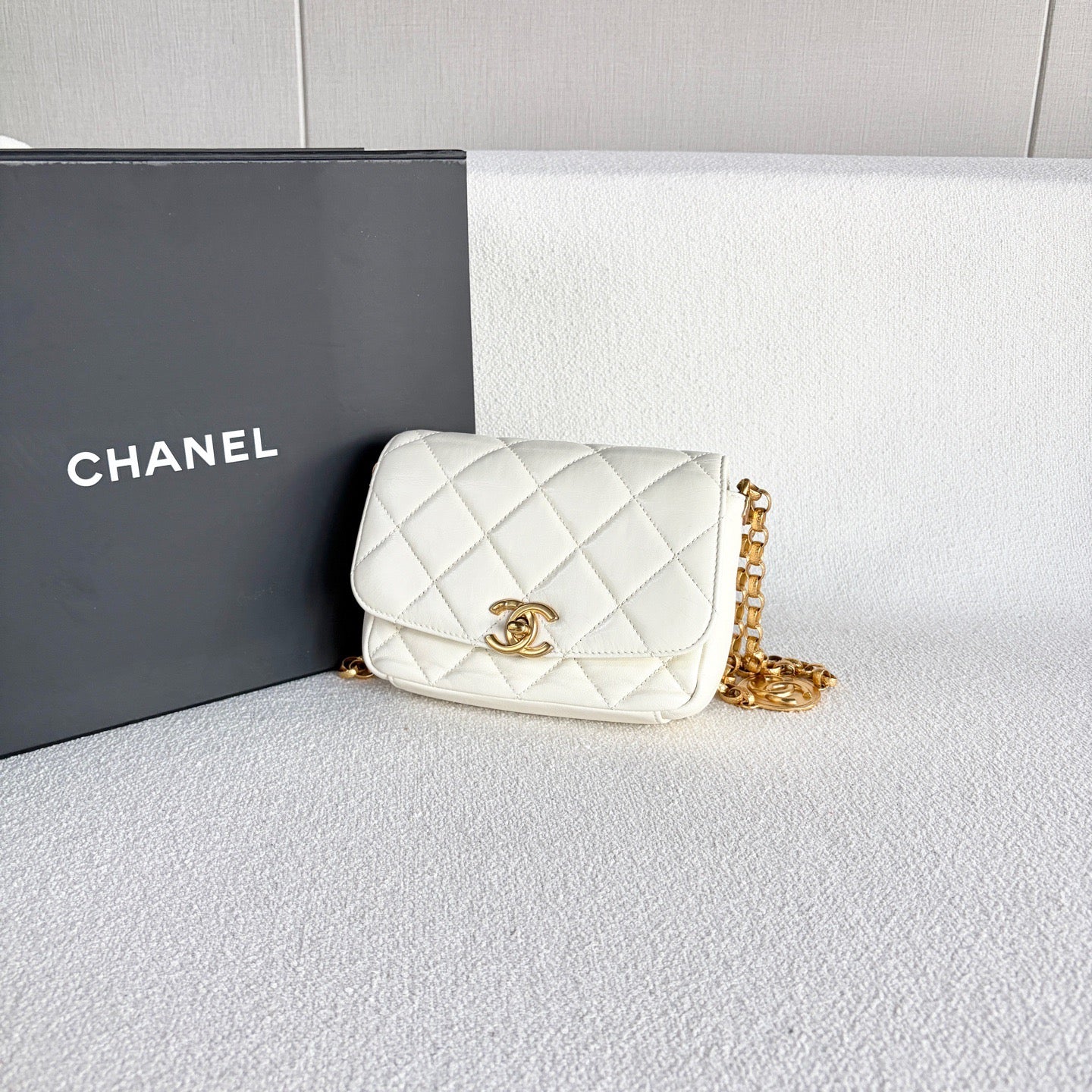 Chanel - Classic Flap - Leather - White - (mini)