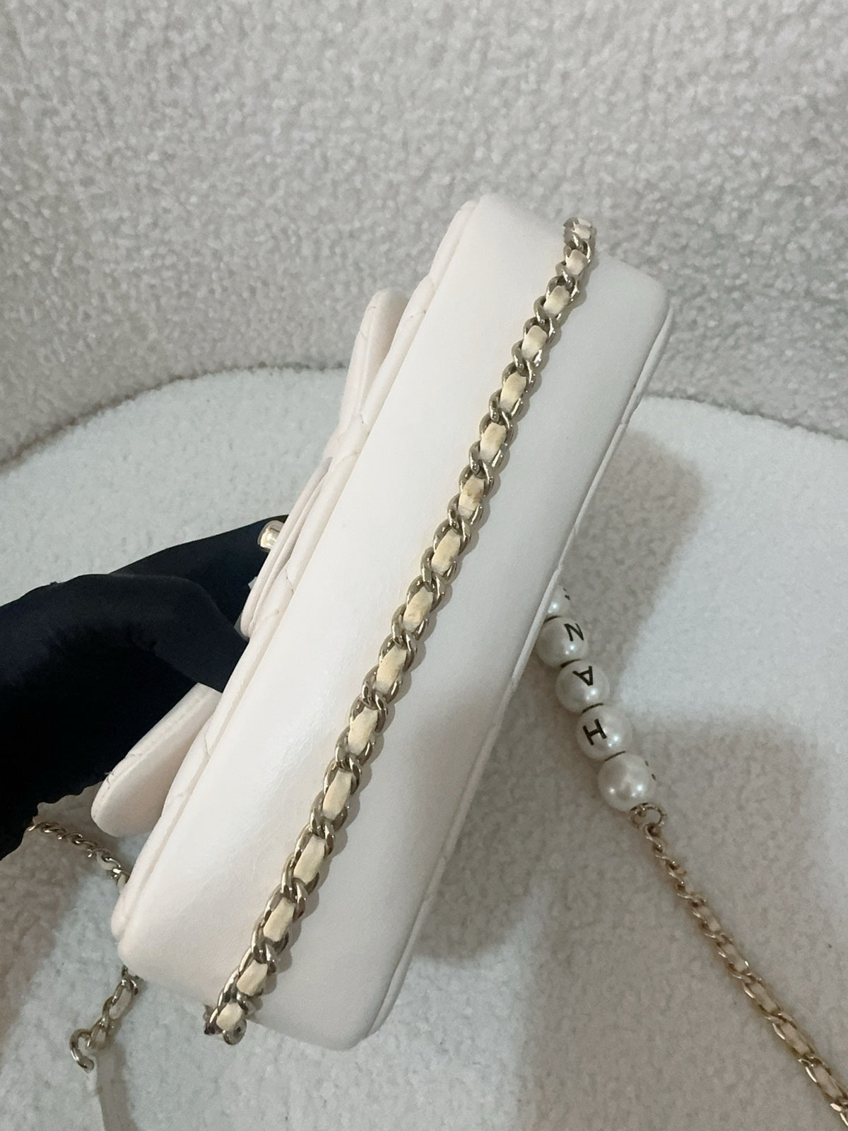 Chanel - Classic Flap - Leather - White - (mini)