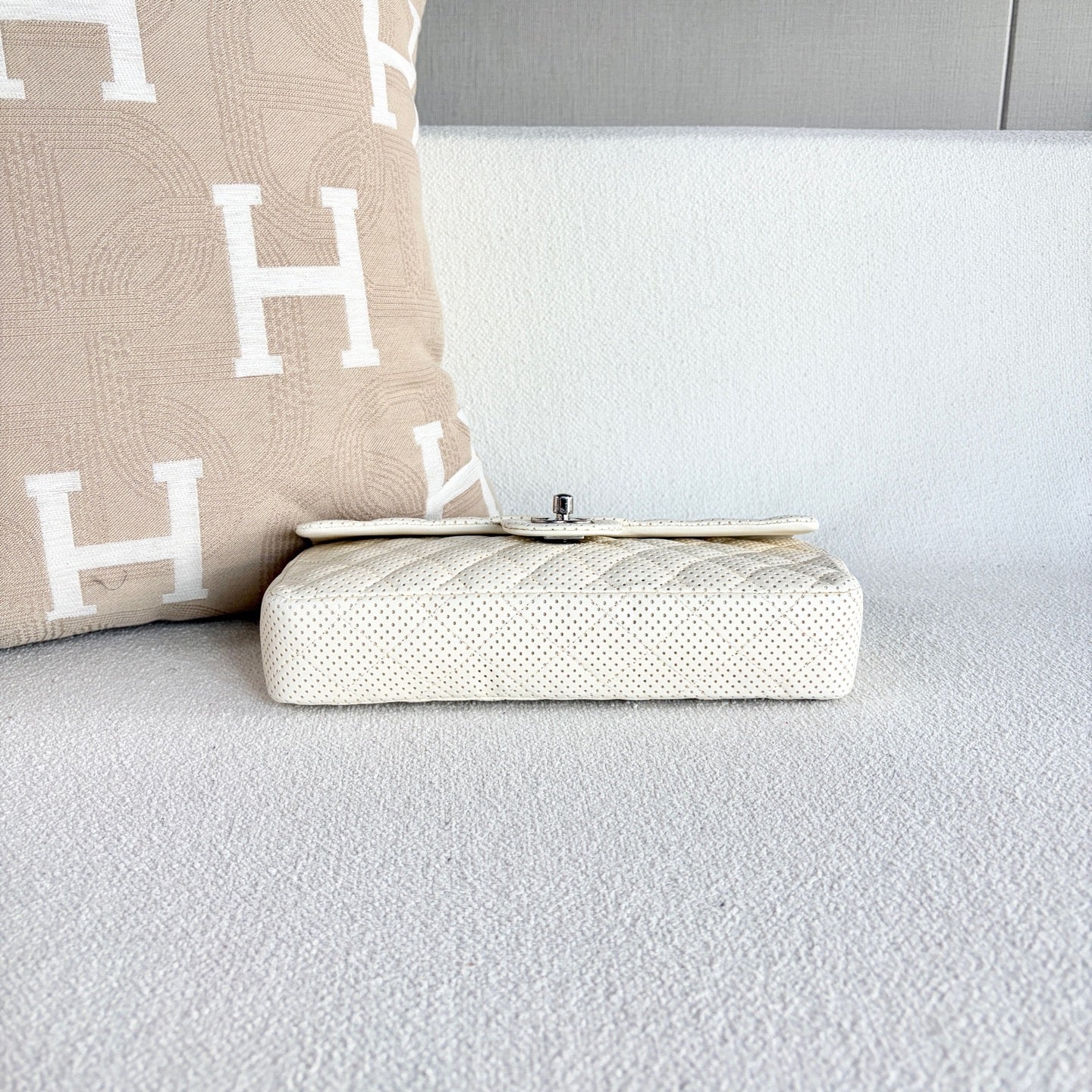 Chanel - Classic Flap - Leather - White - (mini)