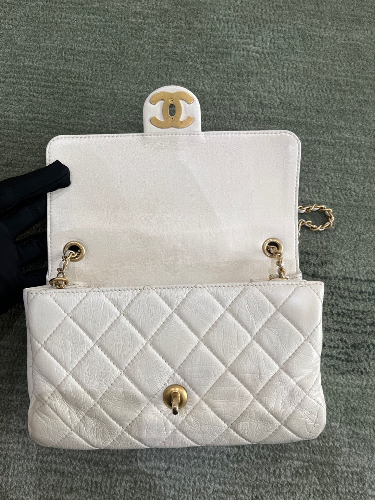 Chanel - Classic Flap - Leather - White - (mini)