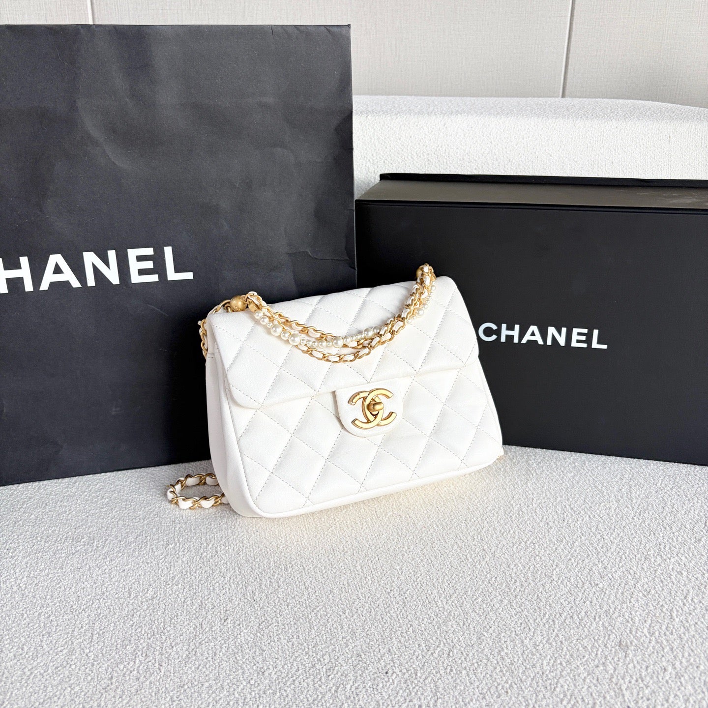 Chanel - Classic Flap - Leather - White - (mini)