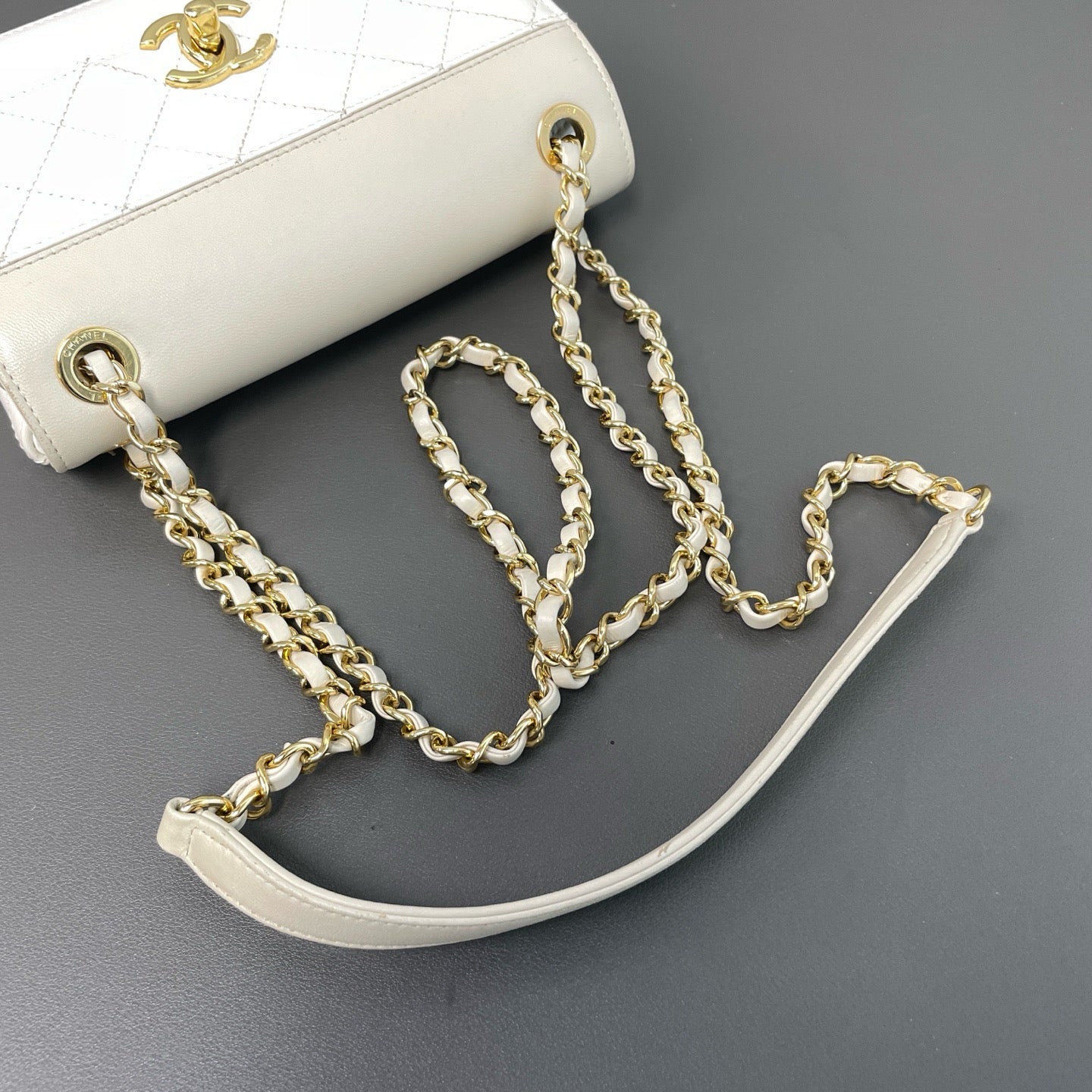 Chanel - Classic Flap - Leather - White - (mini)